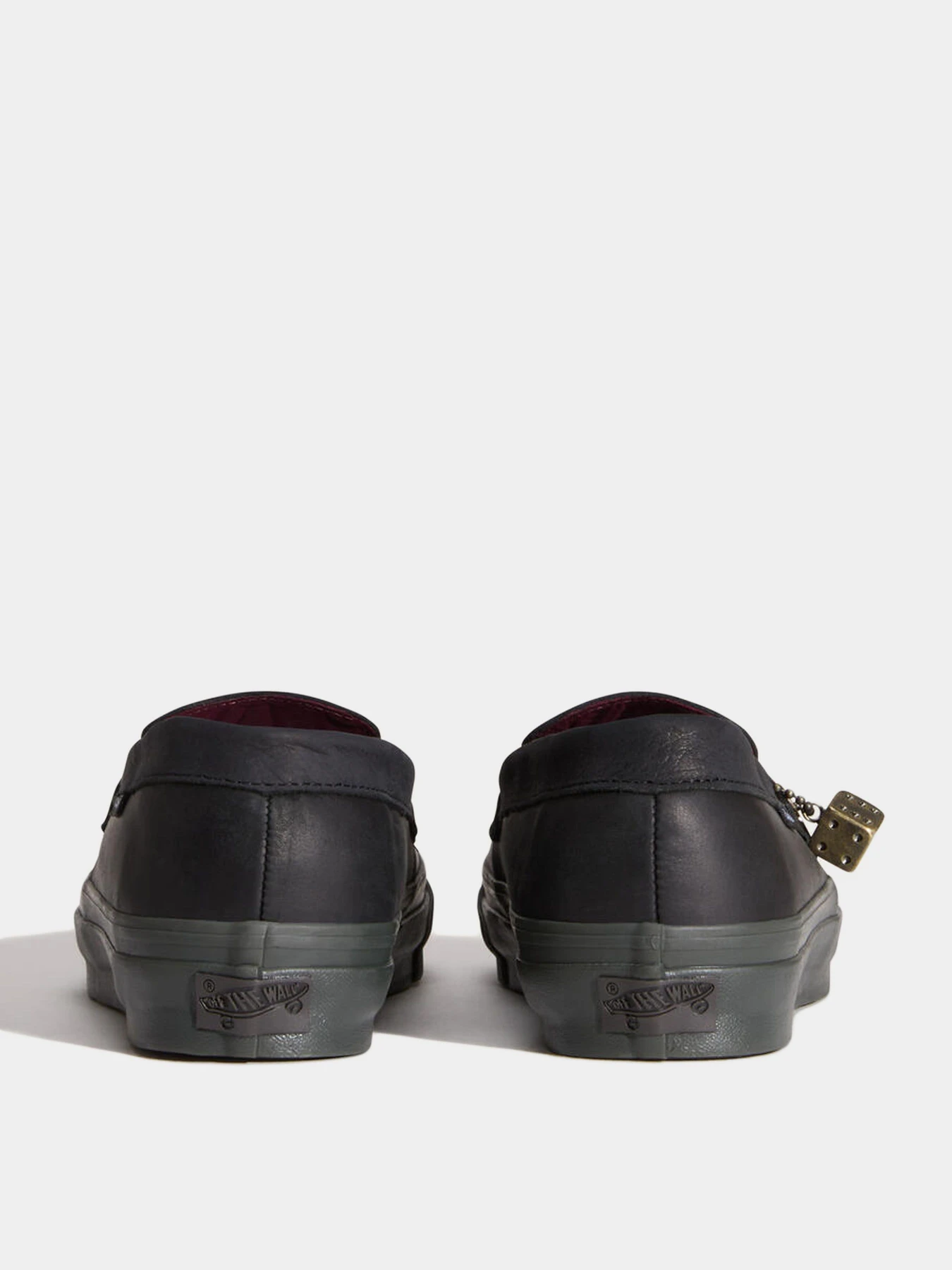 Туфли и лоферы Vans модель VN000VATBLK1 Туфли и лоферы Vans модель VN000VATBLK1 Фото