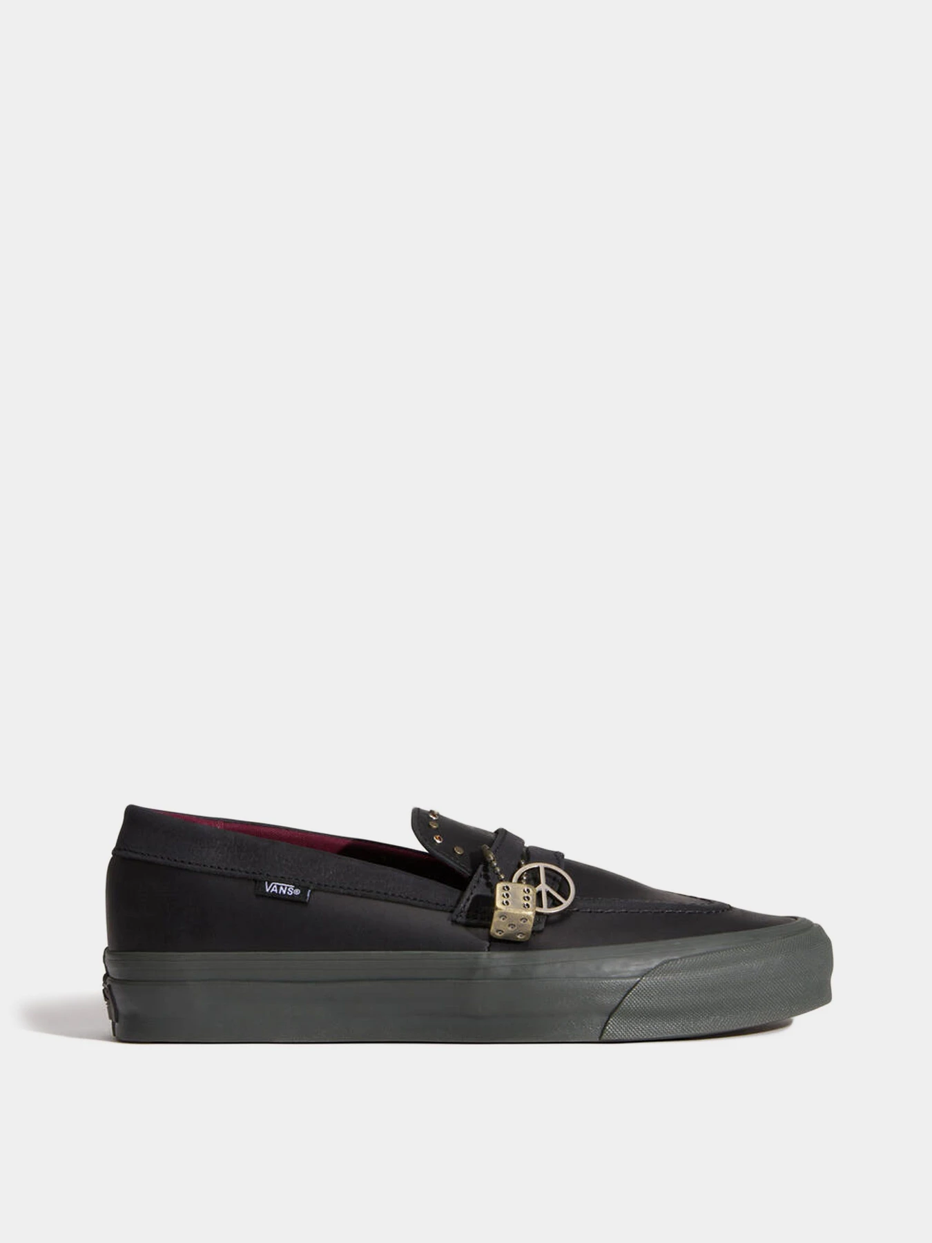 Туфли и лоферы Vans модель VN000VATBLK1 Туфли и лоферы Vans модель VN000VATBLK1 Фото