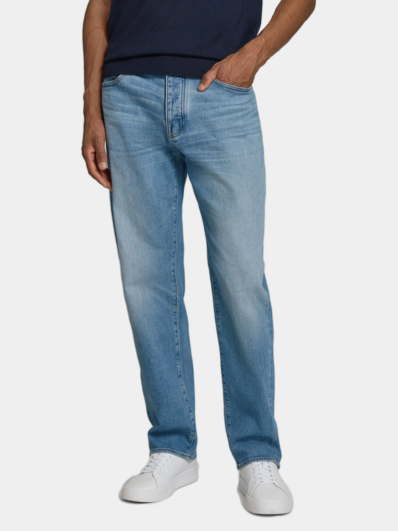 Джинсы Armani Exchange модель XM000074-AF25642-MB003 Джинсы Armani Exchange модель XM000074-AF25642-MB003 Фото