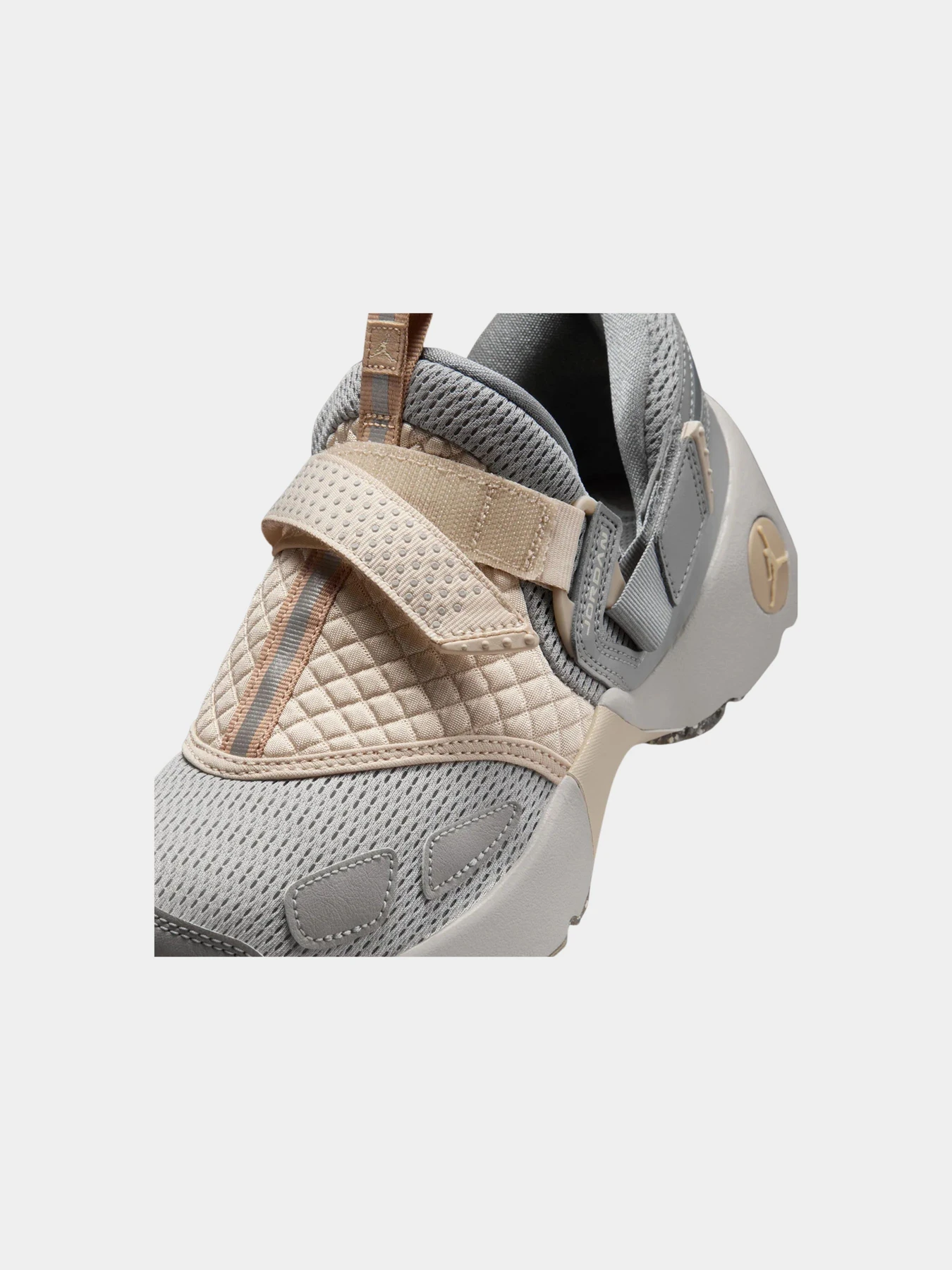 Кроссовки Jordan модель IQ2719-002 Фото