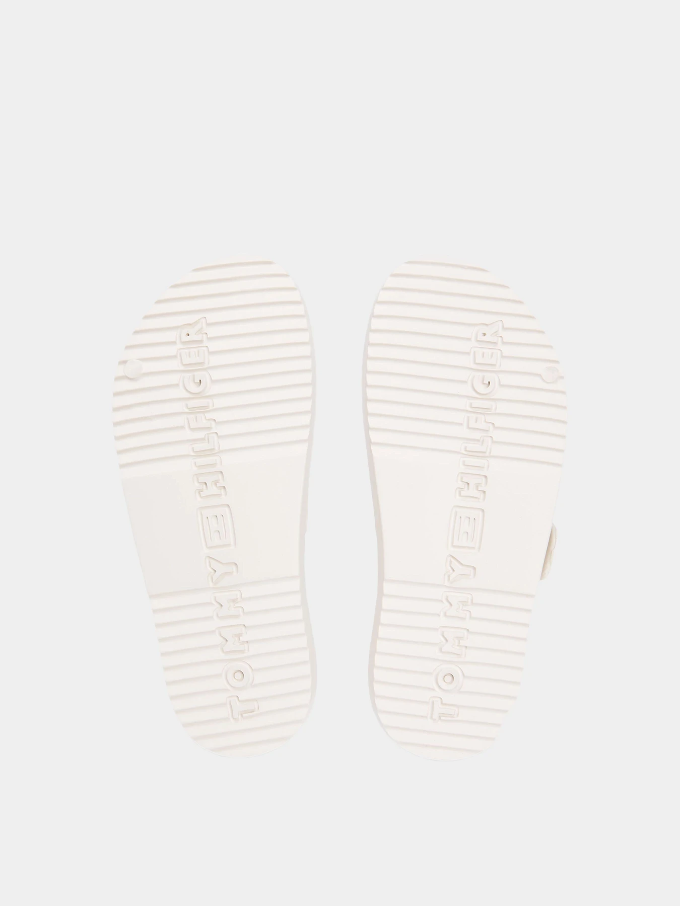 Шлёпанцы Tommy Hilfiger модель FW0FW08953-AEO Шлёпанцы Tommy Hilfiger модель FW0FW08953-AEO Фото