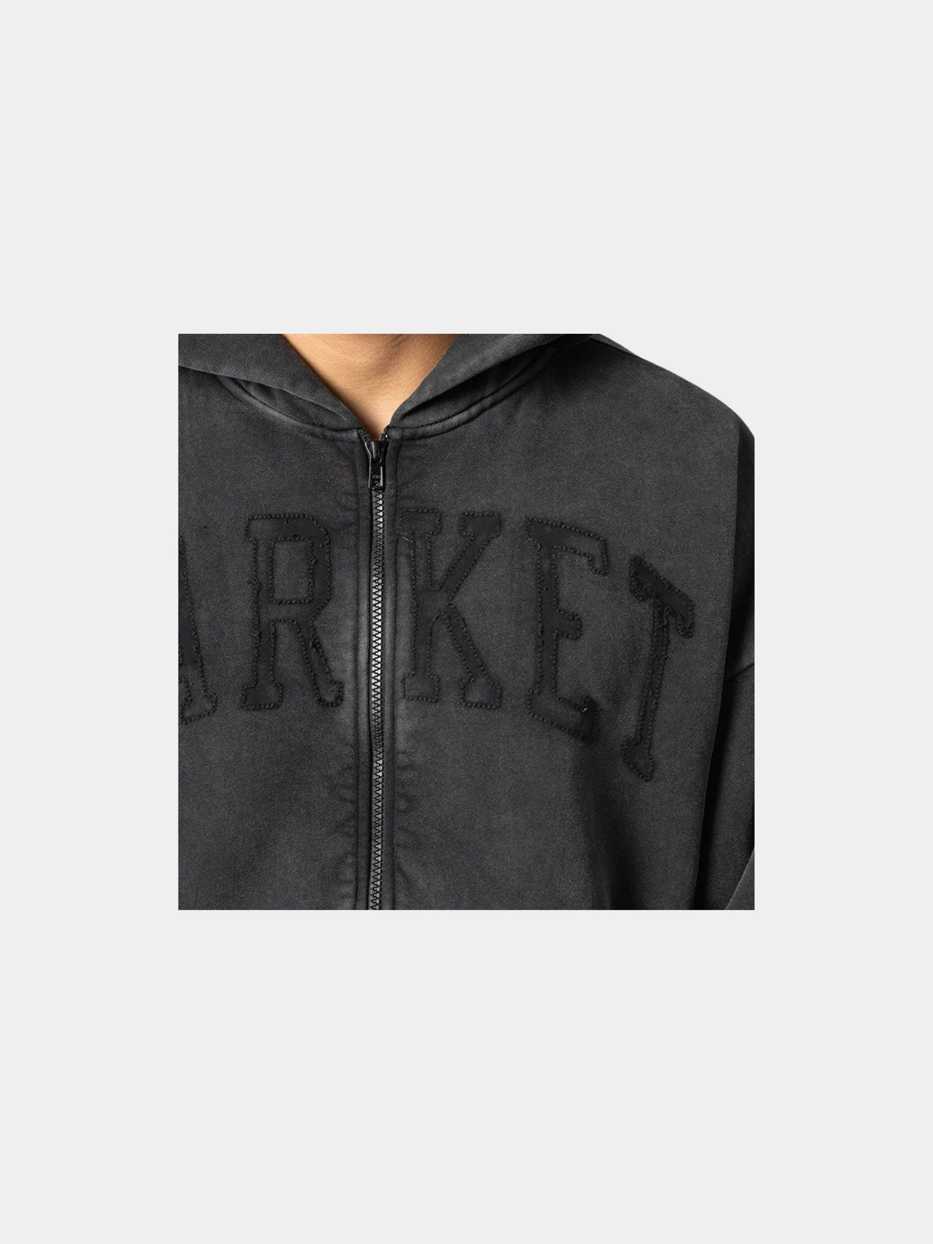 Худи и свитшоты Market модель MKT26Q1-HD0627-WASHEDBLACK Худи и свитшоты Market модель MKT26Q1-HD0627-WASHEDBLACK Фото