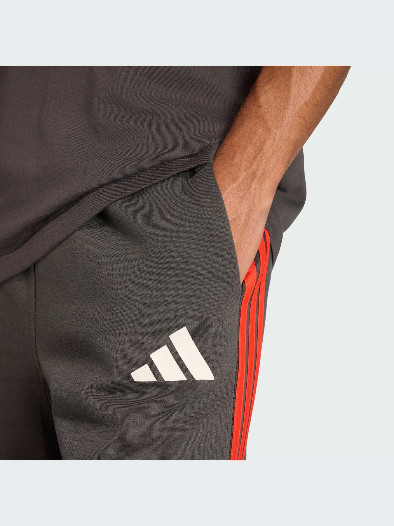 Шорты Adidas модель KE6786-KZ Шорты Adidas модель KE6786-KZ Фото