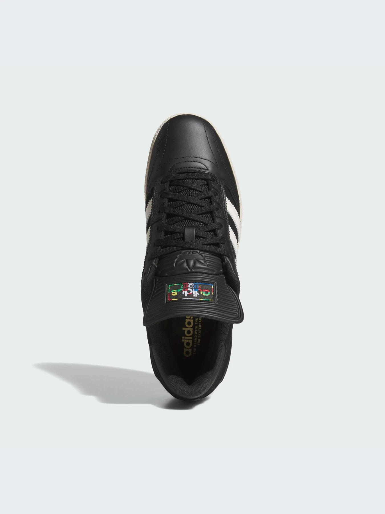 Кеды Adidas модель HQ4708-KZ Кеды Adidas модель HQ4708-KZ Фото