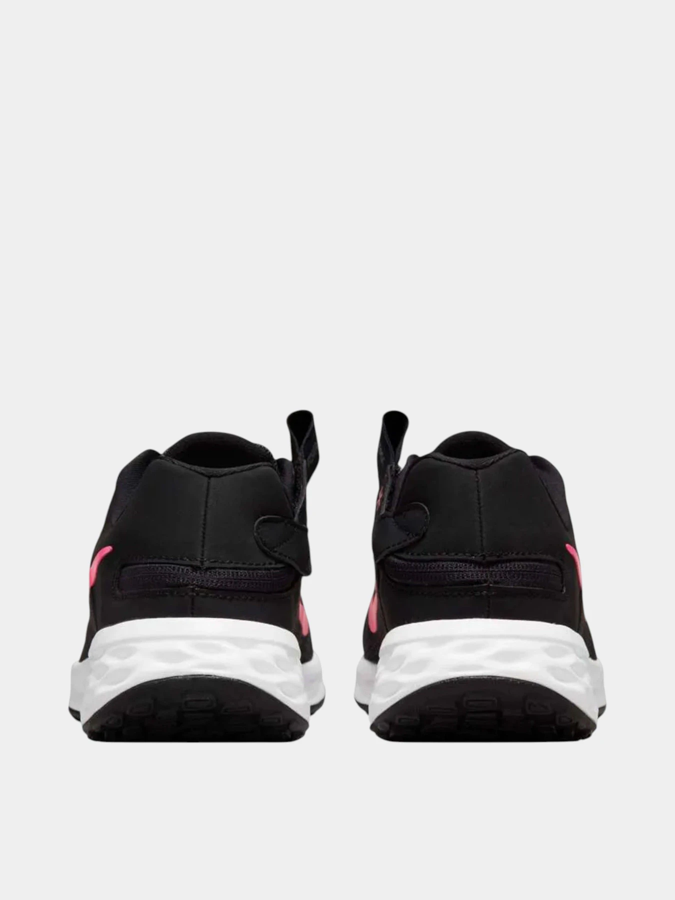 Кроссовки NIKE W NIKE REVOLUTION 6 FLYEA модель 101475564 Кроссовки NIKE W NIKE REVOLUTION 6 FLYEA модель 101475564 Фото
