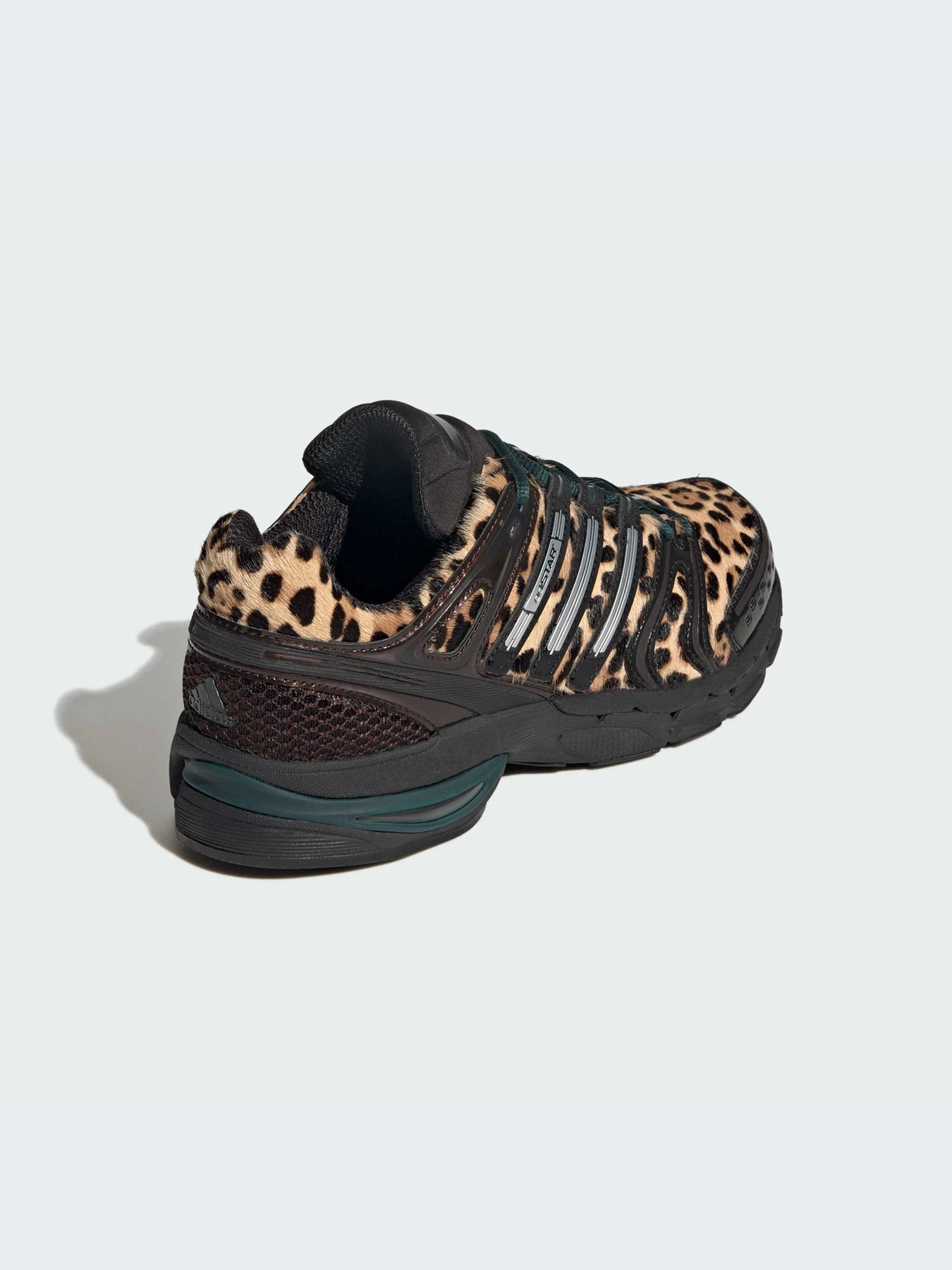 Кроссовки Adidas модель KI4204-KZ Кроссовки Adidas модель KI4204-KZ Фото