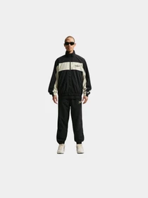 Брюки NIKE модель IF0764-010 Фото