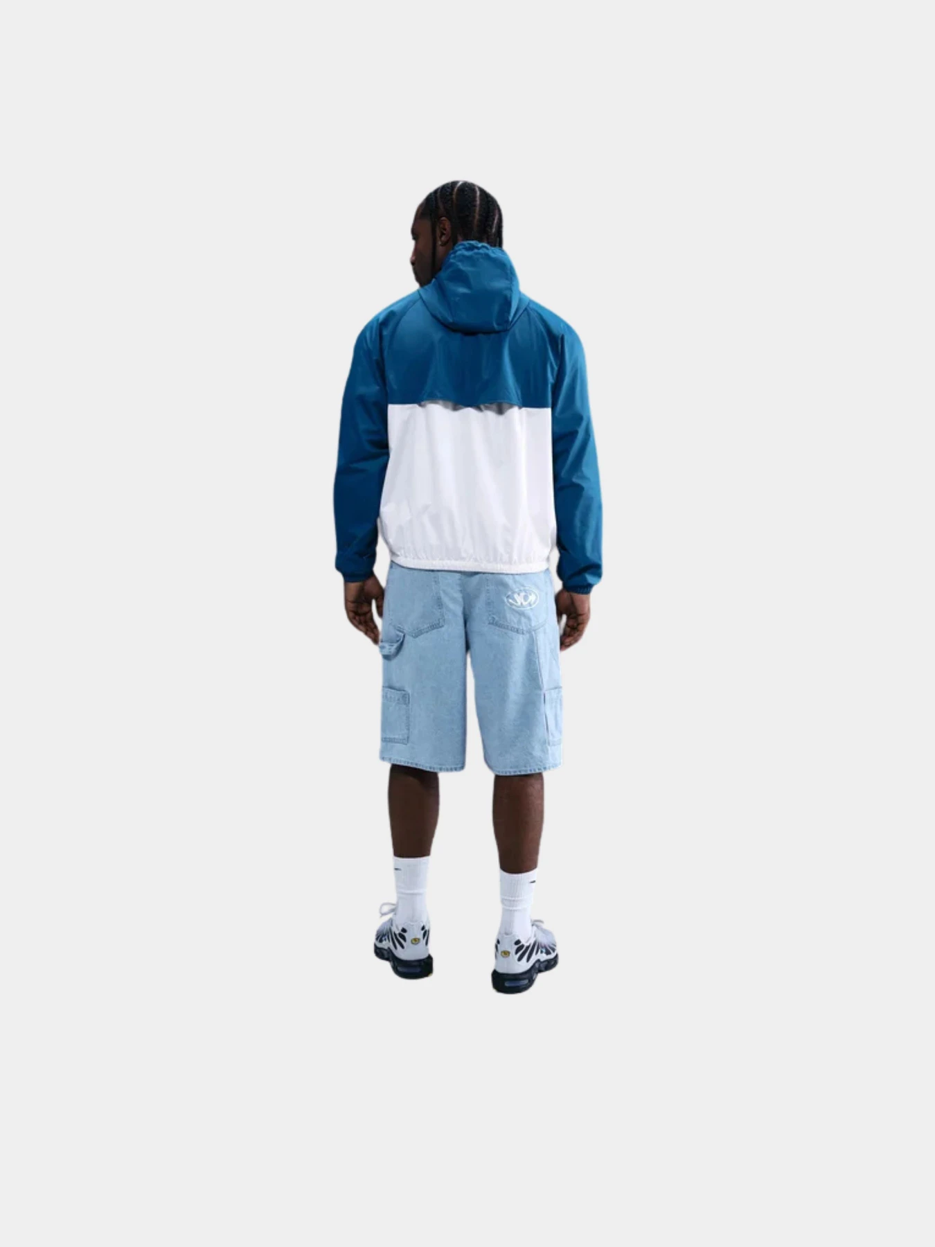 Куртки и дубленки NIKE модель HV8369-476 Куртки и дубленки NIKE модель HV8369-476 Фото