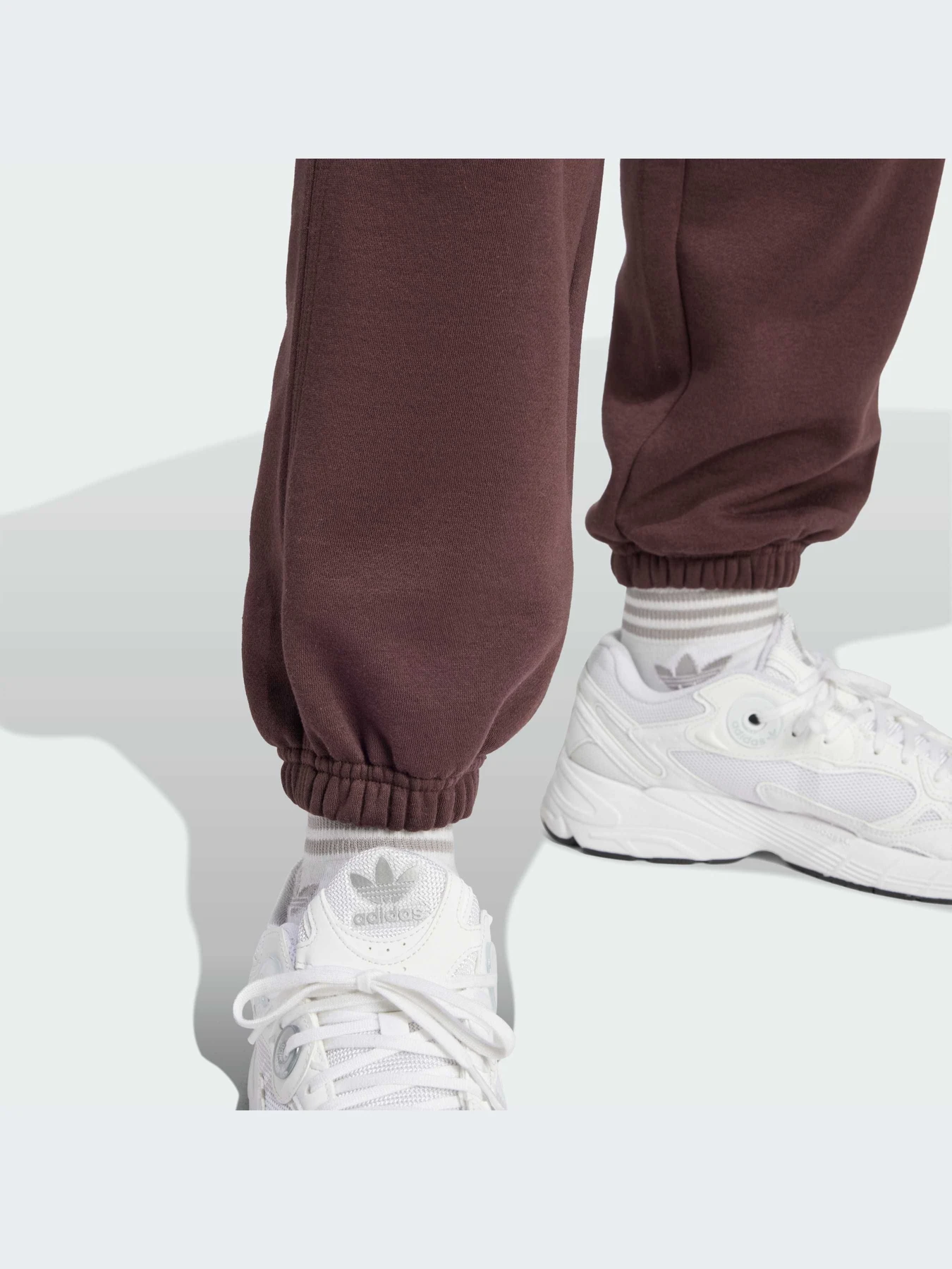 Брюки Adidas модель IY9639-KZ Брюки Adidas модель IY9639-KZ Фото