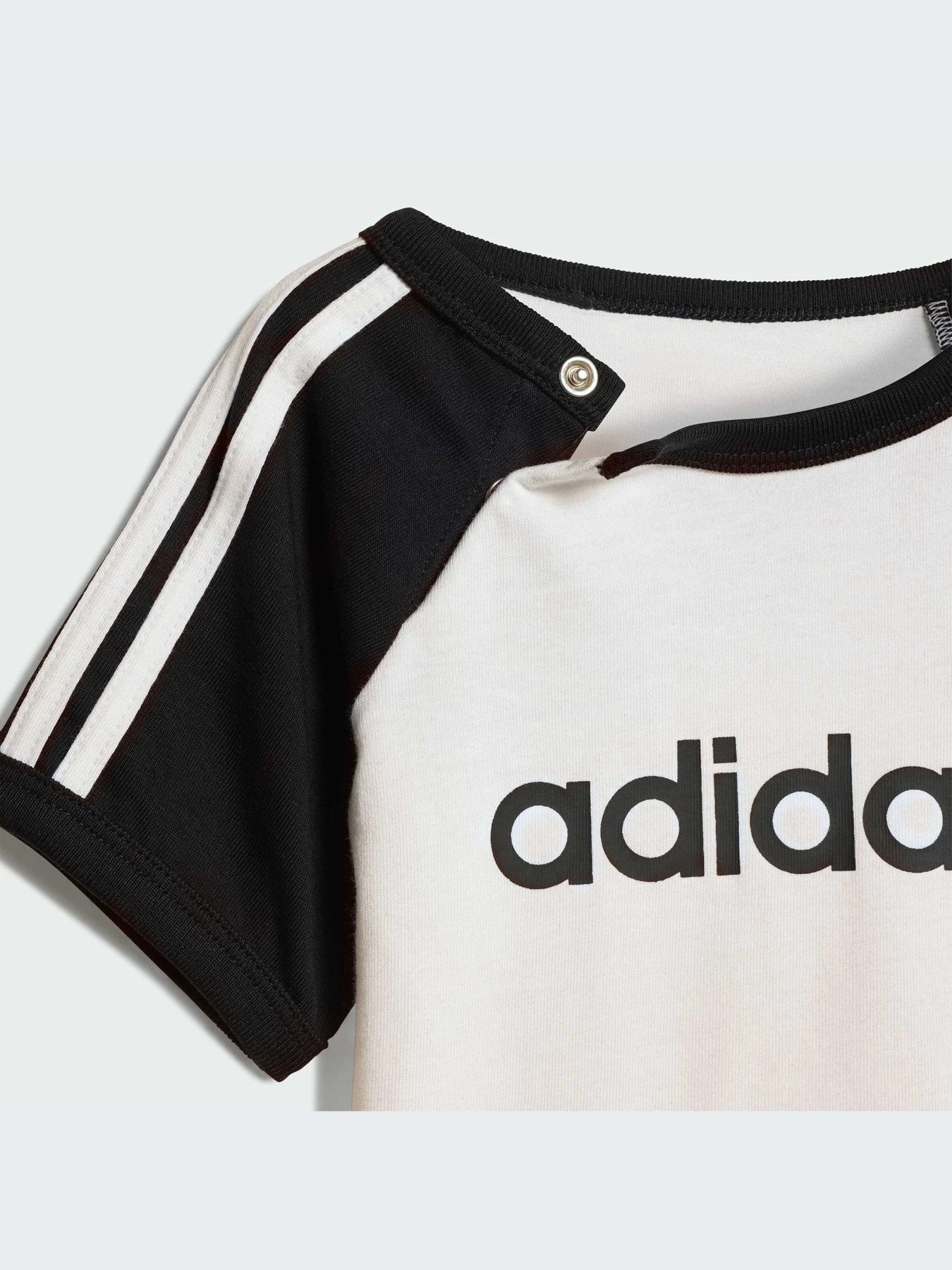 Костюмы Adidas Adicolor модель KD1055-KZ Костюмы Adidas Adicolor модель KD1055-KZ Фото