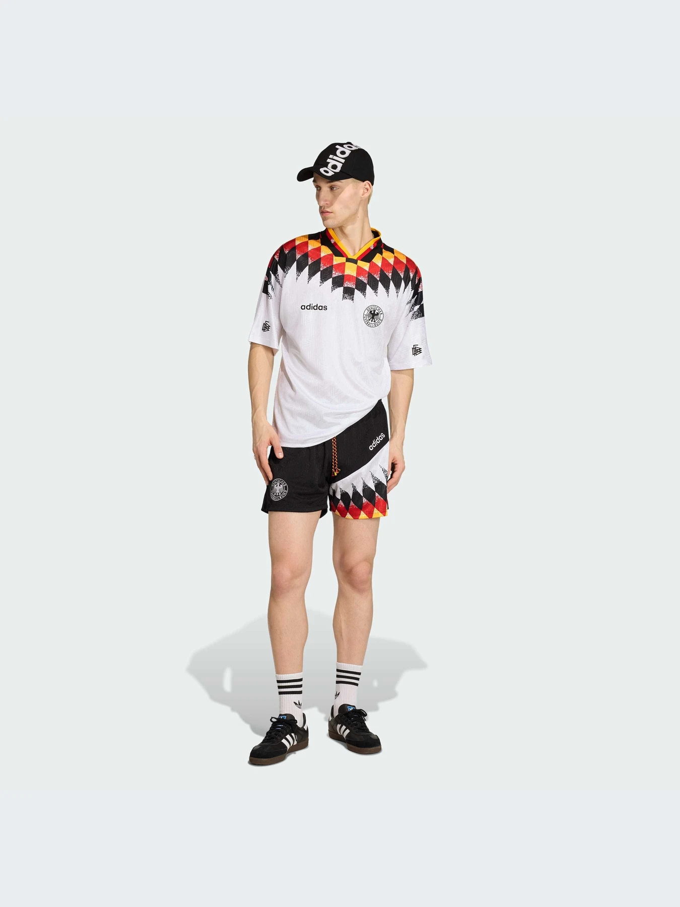Шорты Adidas модель JZ6958-KZ Шорты Adidas модель JZ6958-KZ Фото