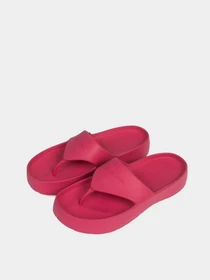 Шлёпанцы Calvin Klein модель HW0HW02957-TZ3 Фото
