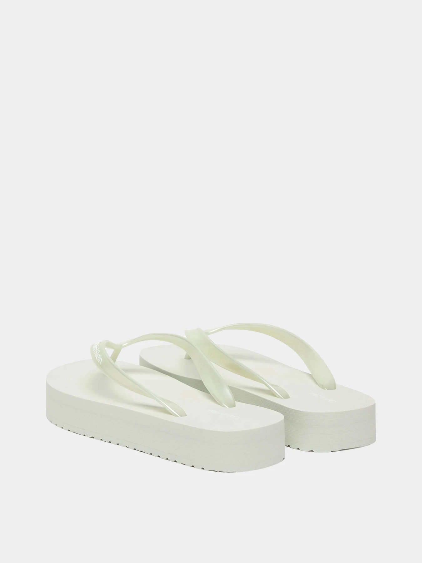 Шлёпанцы Calvin Klein модель HW0HW03120-CHE Шлёпанцы Calvin Klein модель HW0HW03120-CHE Фото