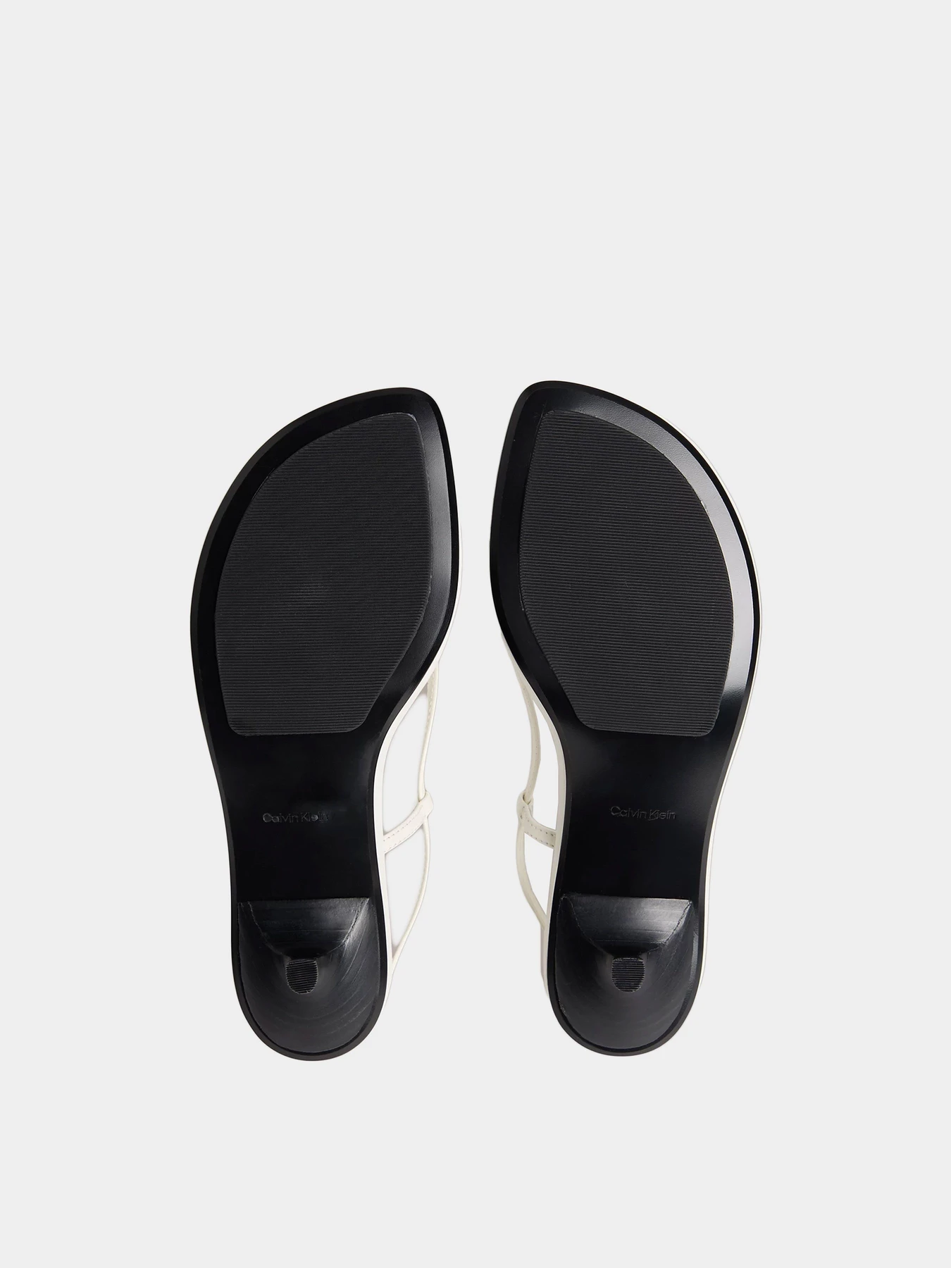 Босоножки Calvin Klein модель HW0HW02918-YBJ Босоножки Calvin Klein модель HW0HW02918-YBJ Фото