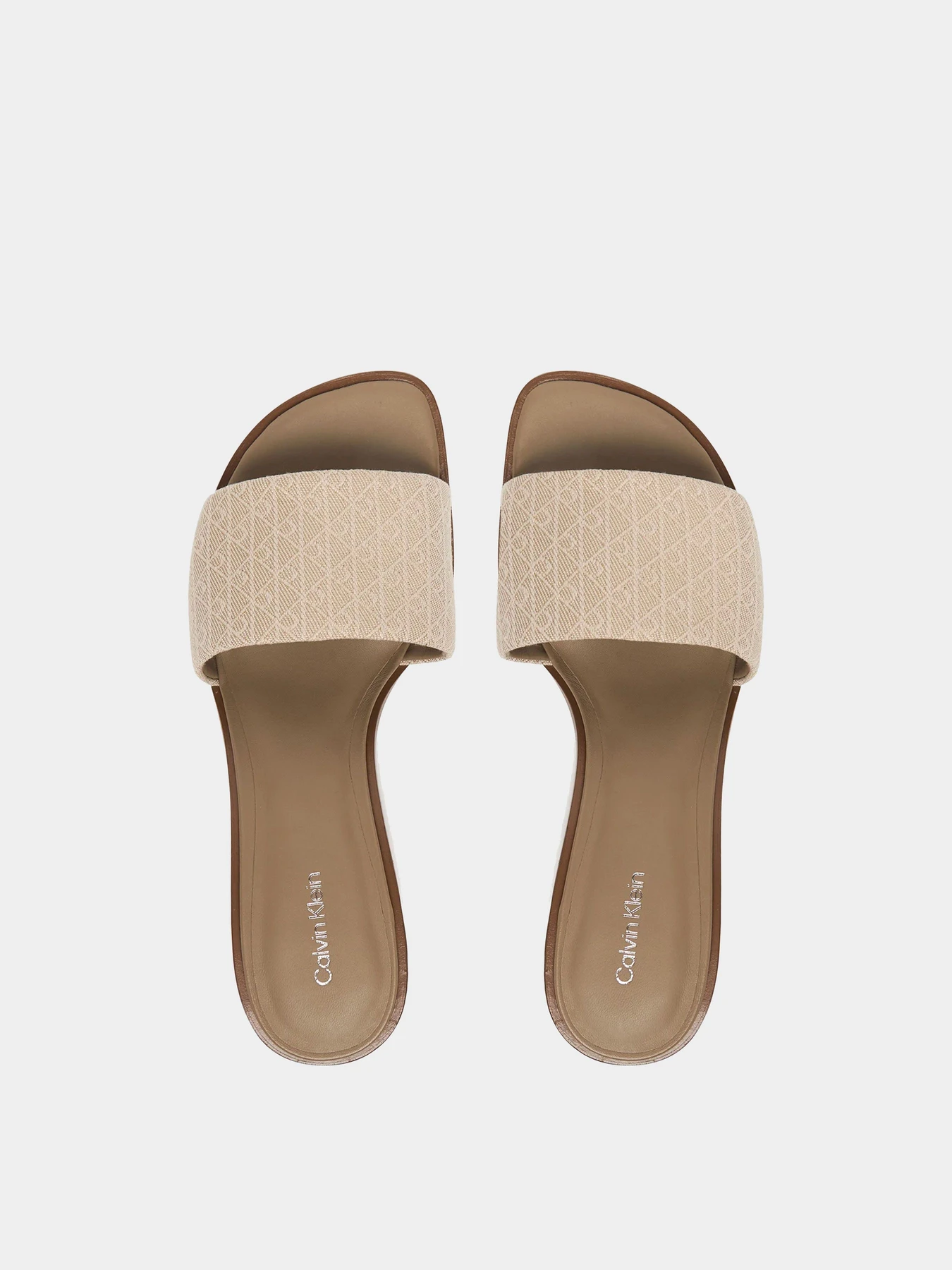 Шлёпанцы Calvin Klein модель HW0HW03016-A04 Шлёпанцы Calvin Klein модель HW0HW03016-A04 Фото