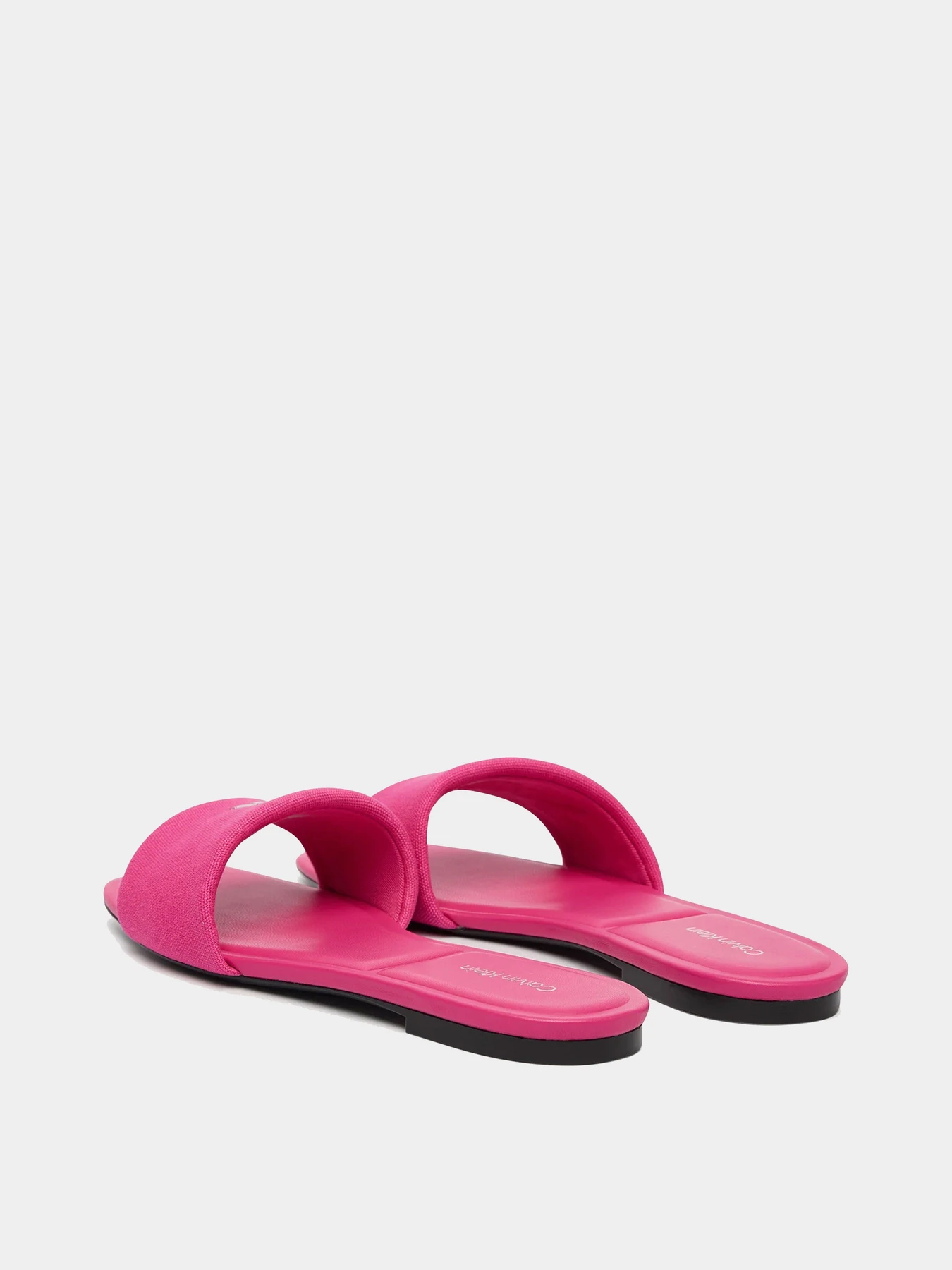 Шлёпанцы Calvin Klein модель HW0HW03129-TZ3 Шлёпанцы Calvin Klein модель HW0HW03129-TZ3 Фото