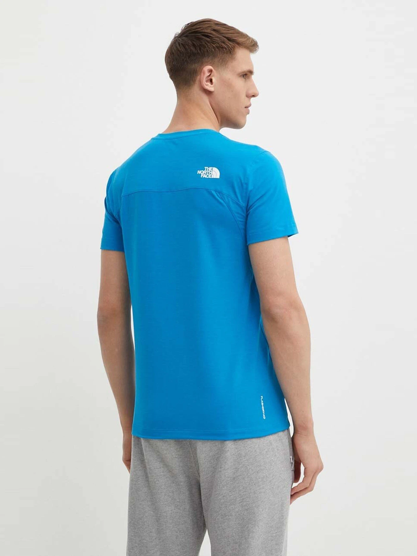 Футболки и поло The North Face модель NF0A87H7RI31 Футболки и поло The North Face модель NF0A87H7RI31 Фото