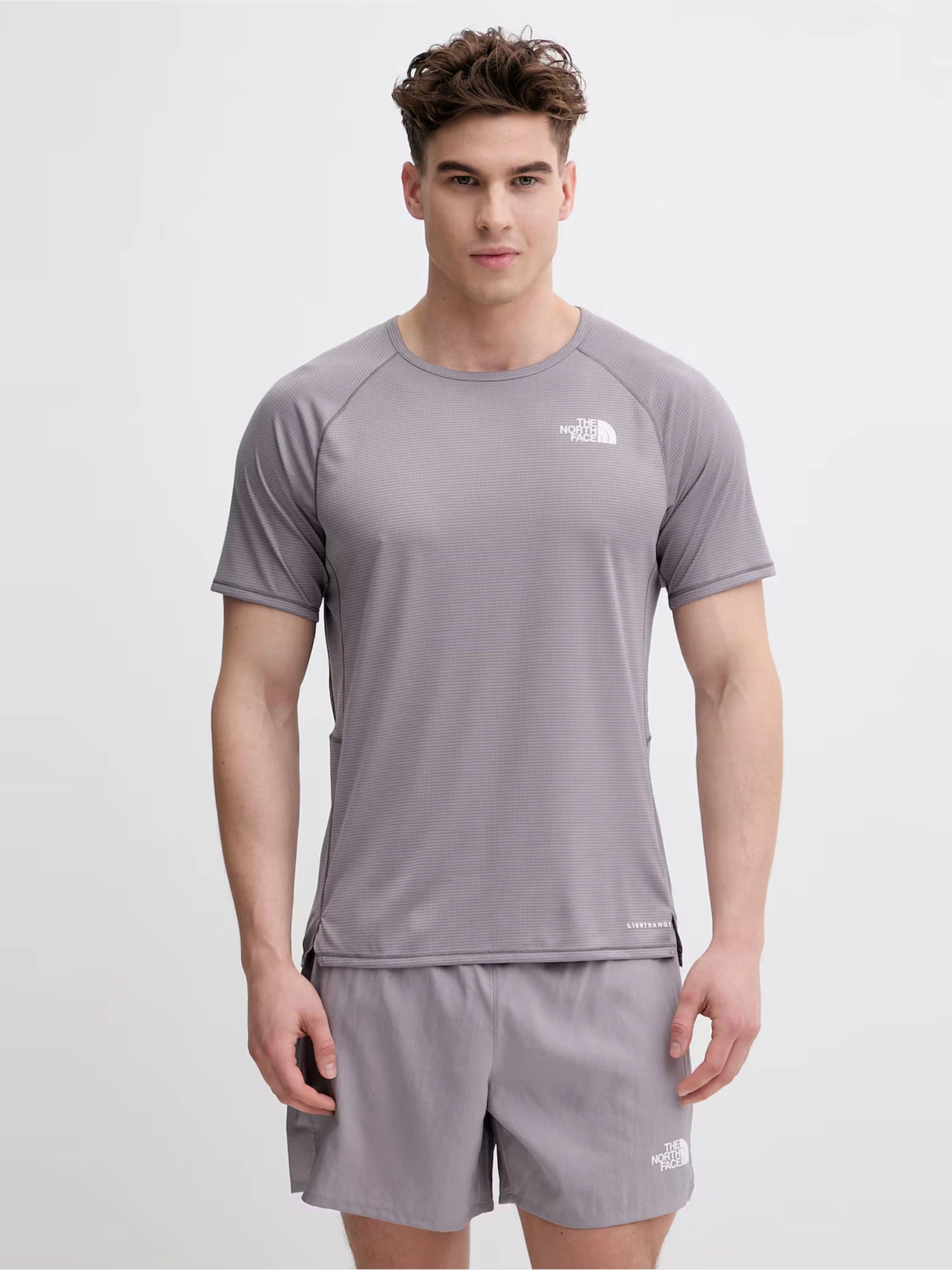 Футболки и поло The North Face модель NF0A8BBPG7O1 Футболки и поло The North Face модель NF0A8BBPG7O1 Фото