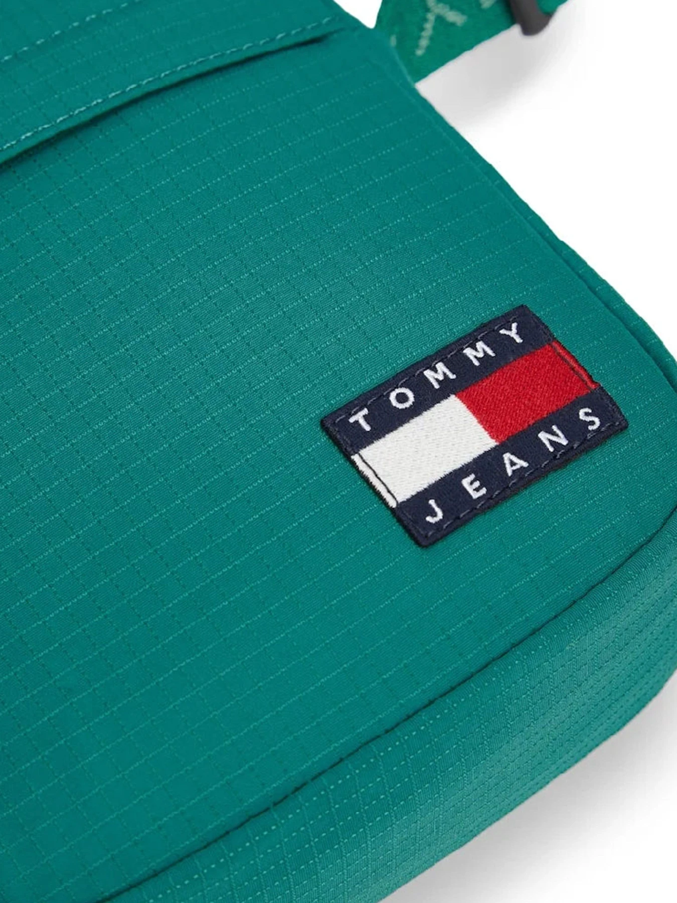 Сумки Tommy Hilfiger модель AM0AM14211-L36 Сумки Tommy Hilfiger модель AM0AM14211-L36 Фото
