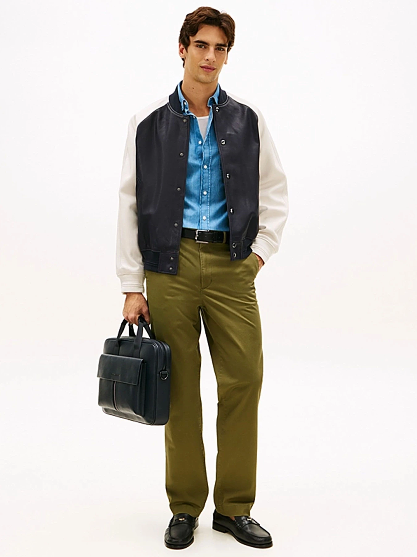 Сумки Tommy Hilfiger модель AM0AM14166-DW6 Сумки Tommy Hilfiger модель AM0AM14166-DW6 Фото