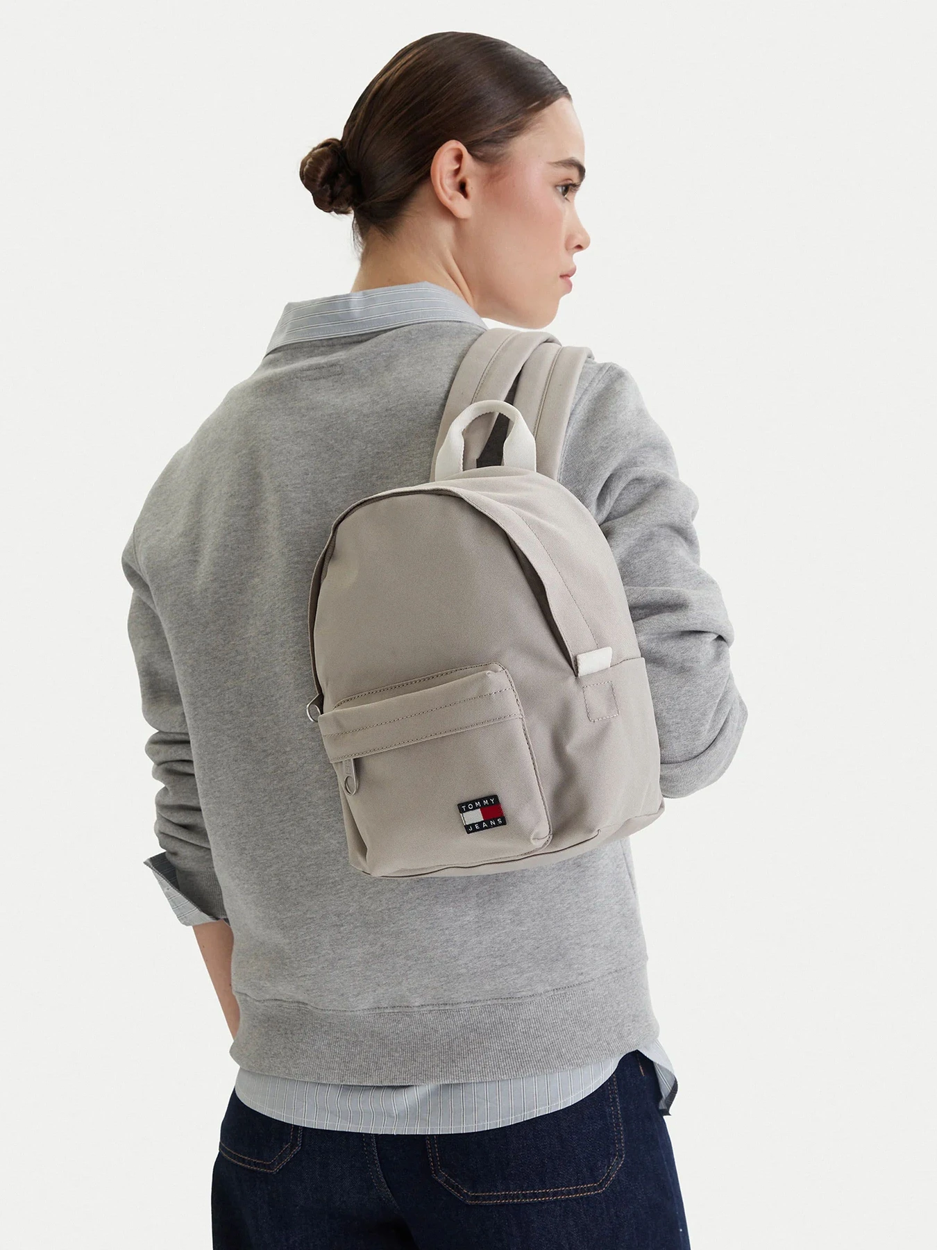 Рюкзаки Tommy Hilfiger модель AW0AW18648-AEP Рюкзаки Tommy Hilfiger модель AW0AW18648-AEP Фото