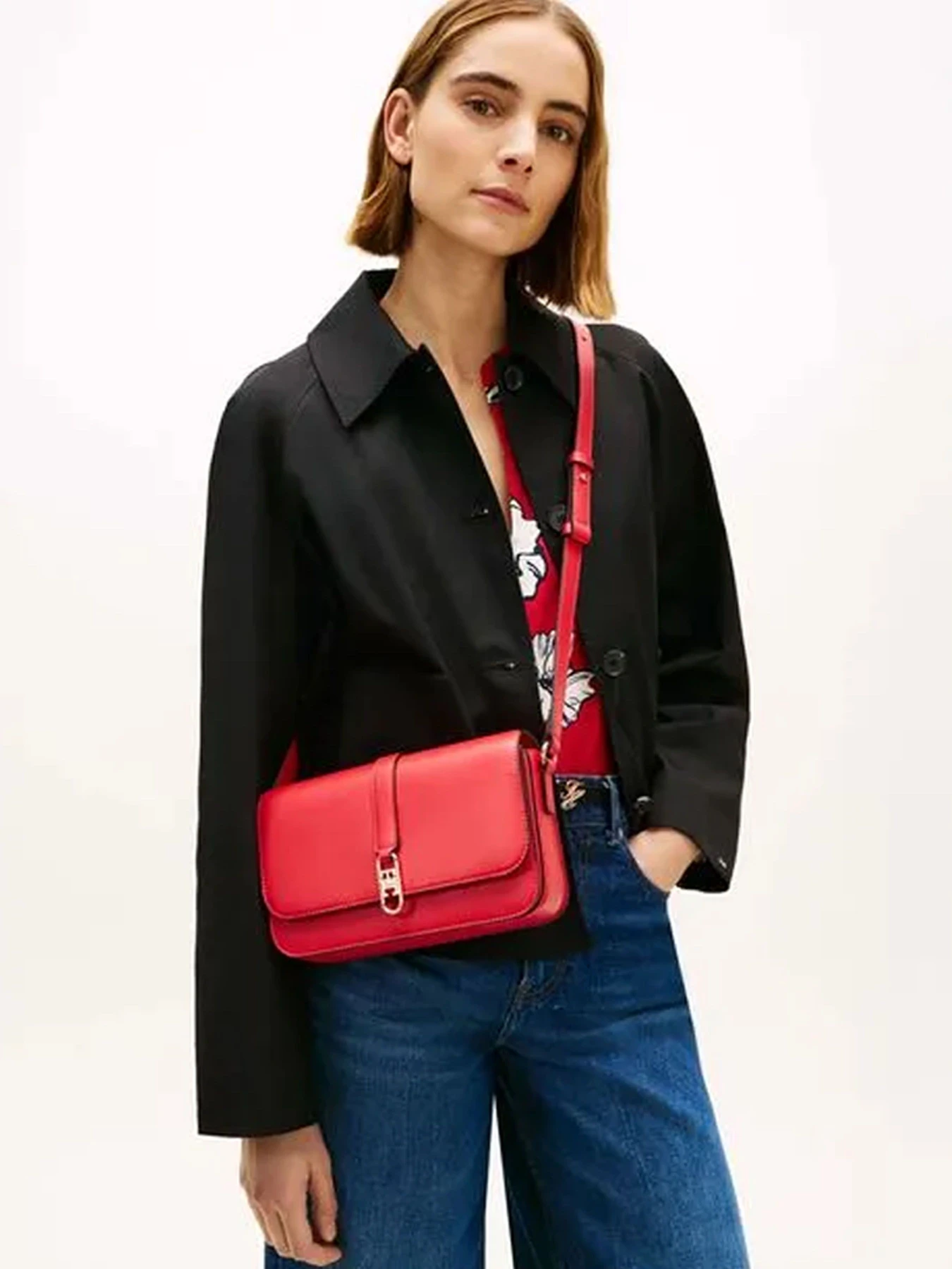Сумки Tommy Hilfiger модель AW0AW17723-XLG Сумки Tommy Hilfiger модель AW0AW17723-XLG Фото