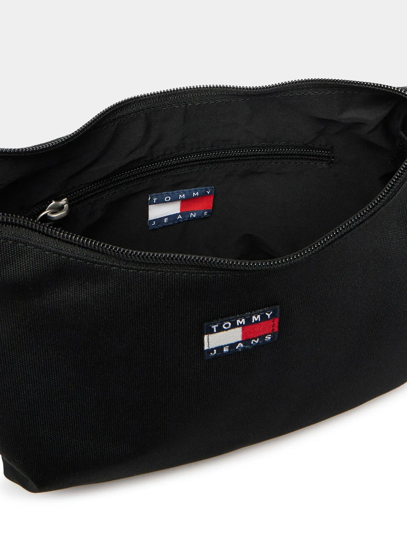Сумки Tommy Hilfiger модель AW0AW18463-BDS Сумки Tommy Hilfiger модель AW0AW18463-BDS Фото