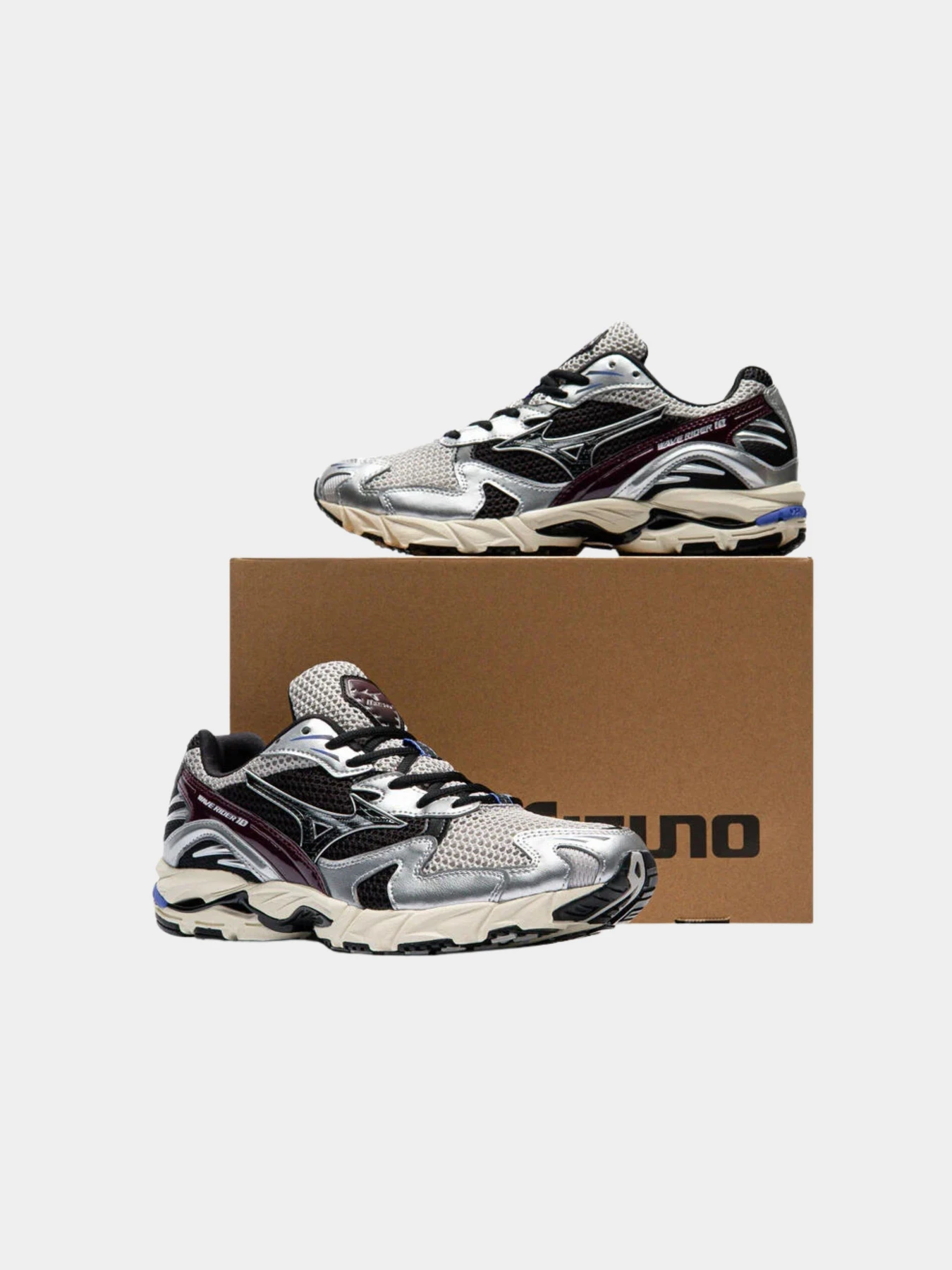 Кроссовки Mizuno модель D1GA210417 Кроссовки Mizuno модель D1GA210417 Фото