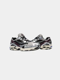 Кроссовки Mizuno модель D1GA210417 Фото
