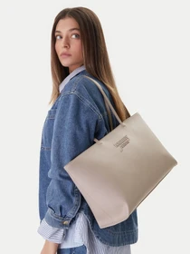 Сумки Tommy Hilfiger модель AW0AW18455-AEP Фото