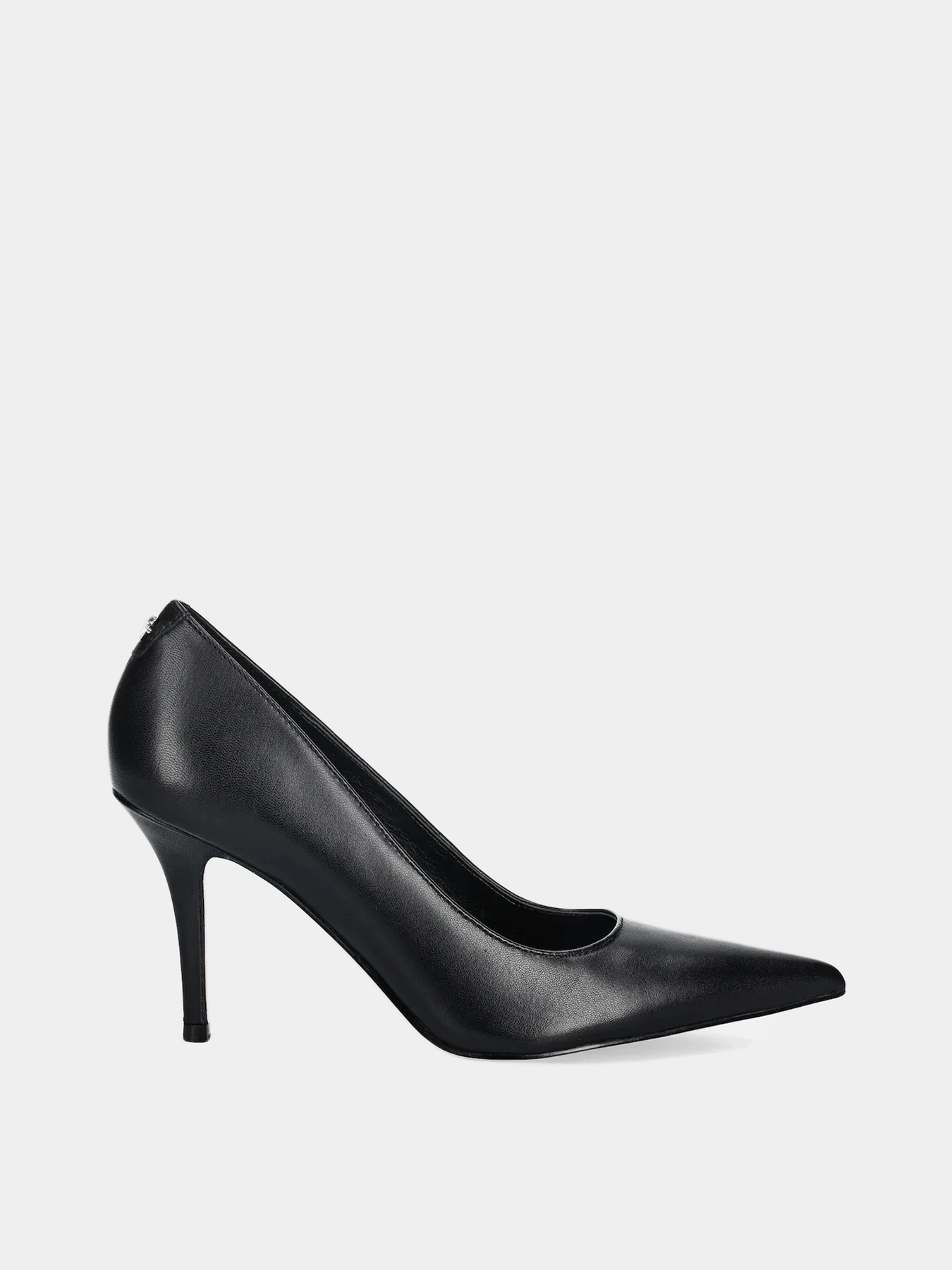 Туфли и лоферы GUESS модель FLFPRN-LEA08-BLACK Туфли и лоферы GUESS модель FLFPRN-LEA08-BLACK Фото