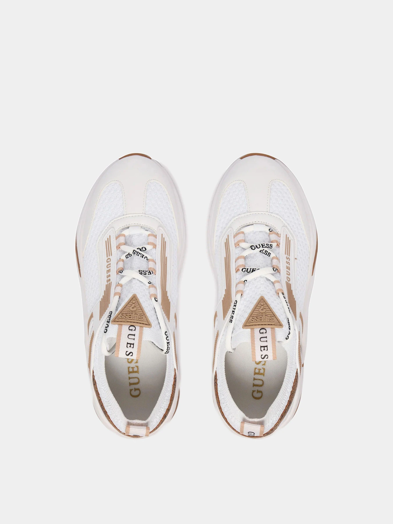 Кроссовки GUESS модель FLPGEN-FAP12-WHITE Кроссовки GUESS модель FLPGEN-FAP12-WHITE Фото
