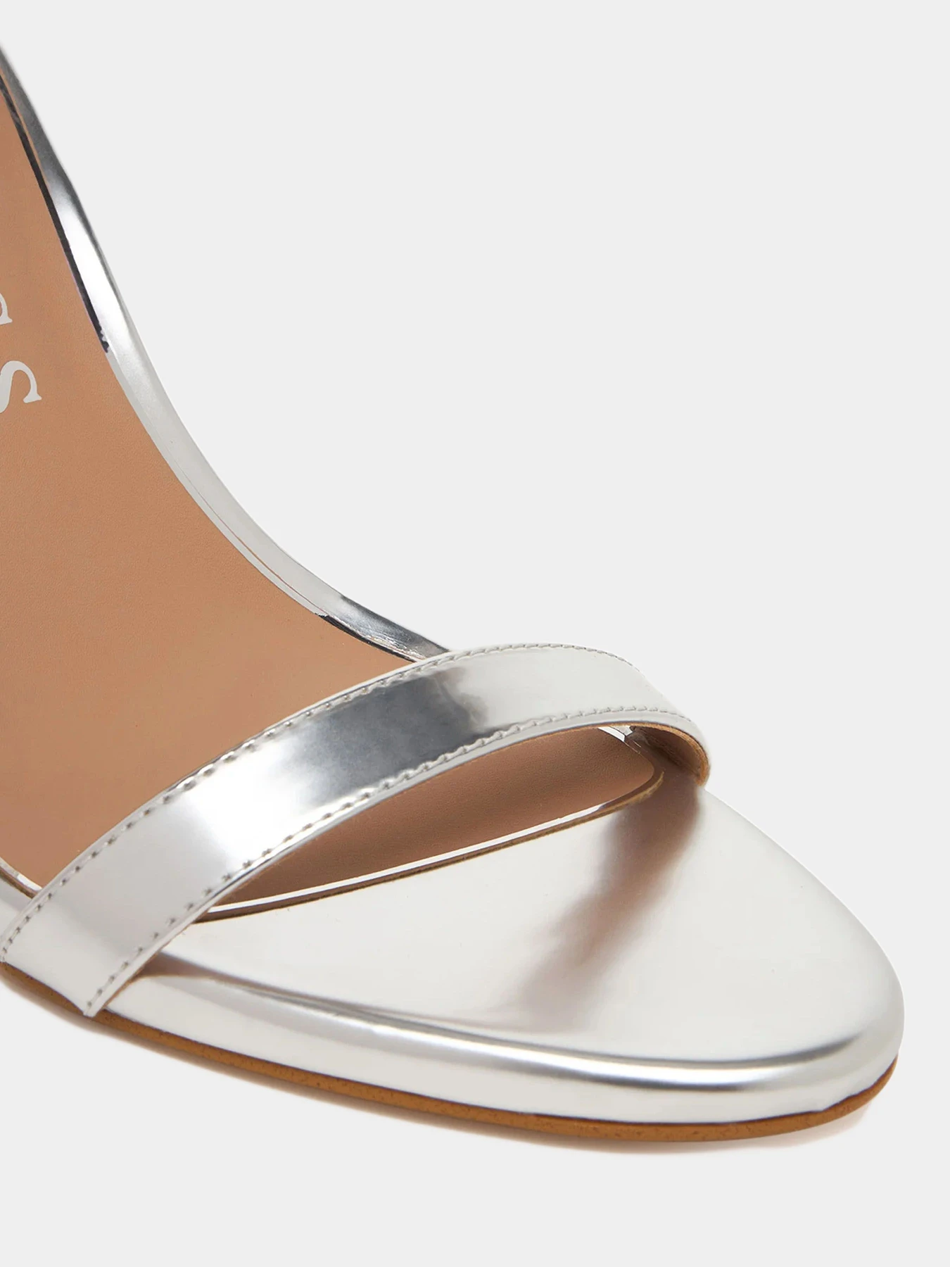 Босоножки GUESS модель FLPINS-LEL03-SILVE Босоножки GUESS модель FLPINS-LEL03-SILVE Фото