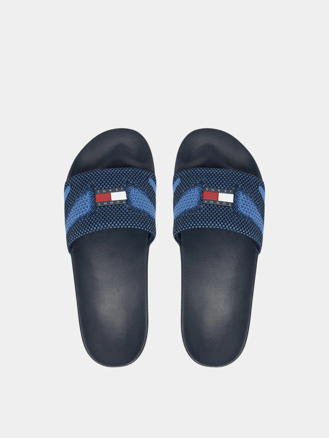 Шлёпанцы Tommy Hilfiger модель EM0EM01697-C1G Шлёпанцы Tommy Hilfiger модель EM0EM01697-C1G Фото