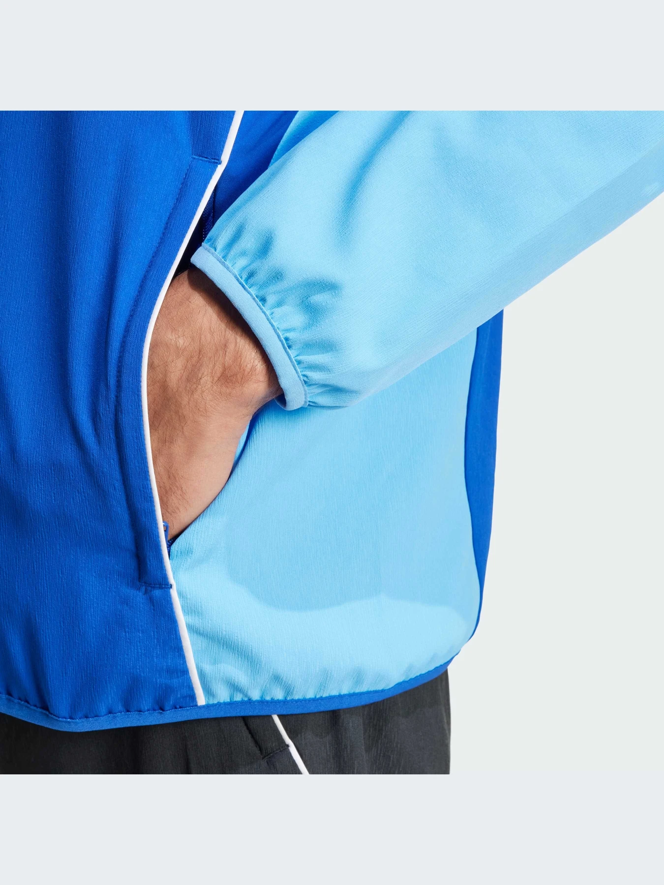 Куртки и дубленки Adidas Tiro модель JI6566-KZ Куртки и дубленки Adidas Tiro модель JI6566-KZ Фото