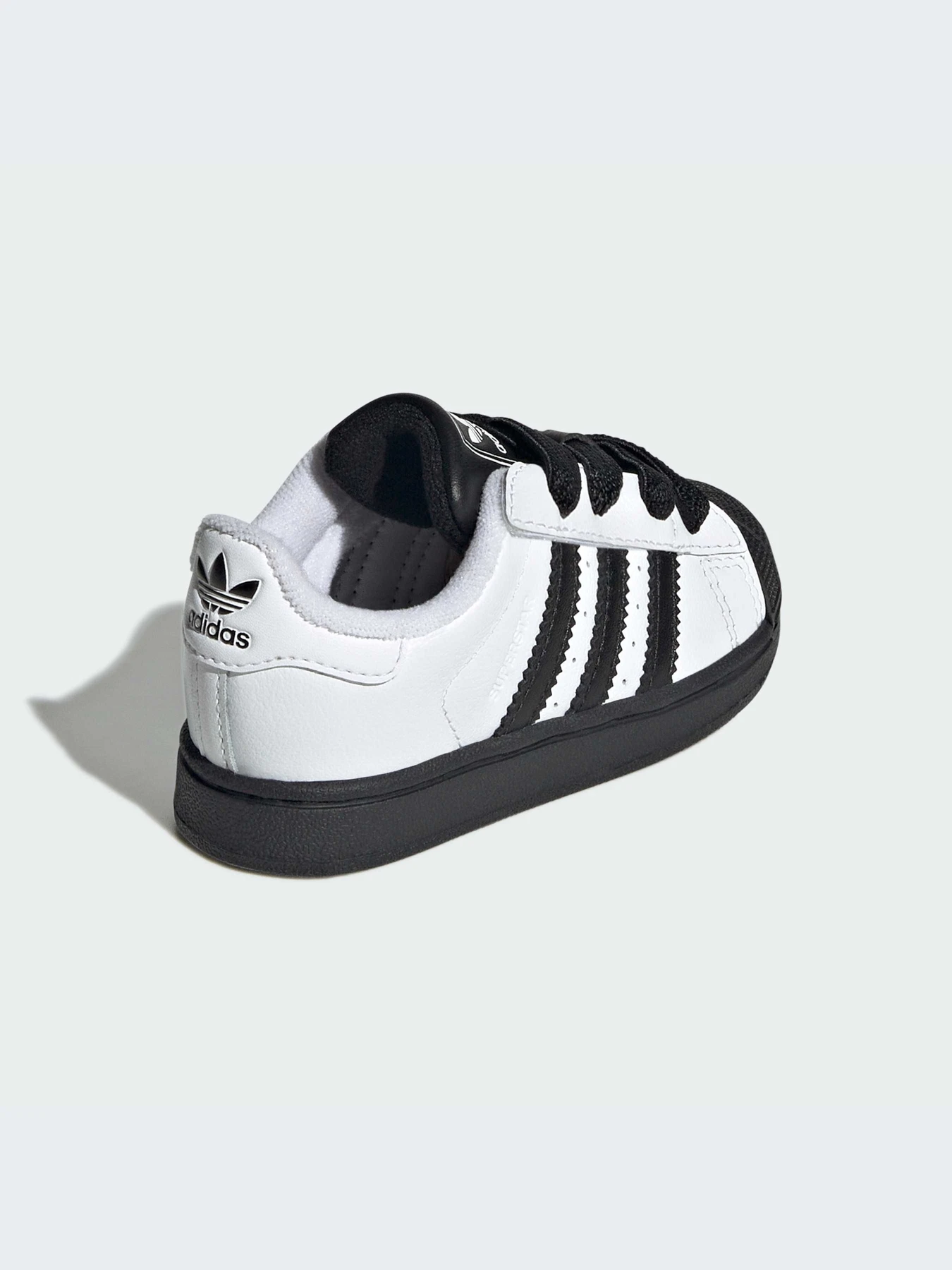 Кроссовки Adidas Superstar модель JI0212-KZ Кроссовки Adidas Superstar модель JI0212-KZ Фото