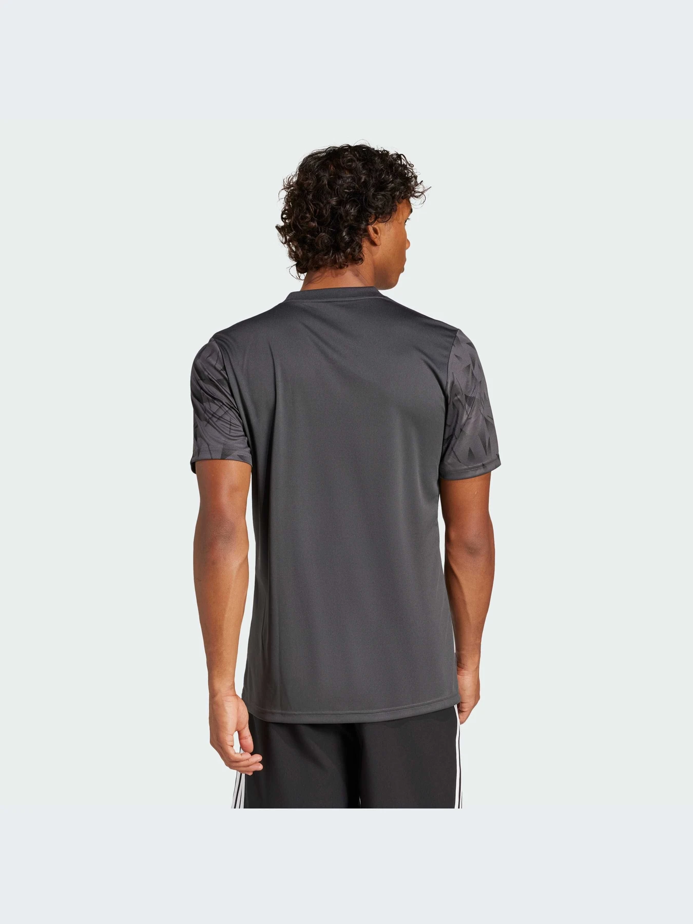 Футболки и поло Adidas модель JG3555-KZ Футболки и поло Adidas модель JG3555-KZ Фото