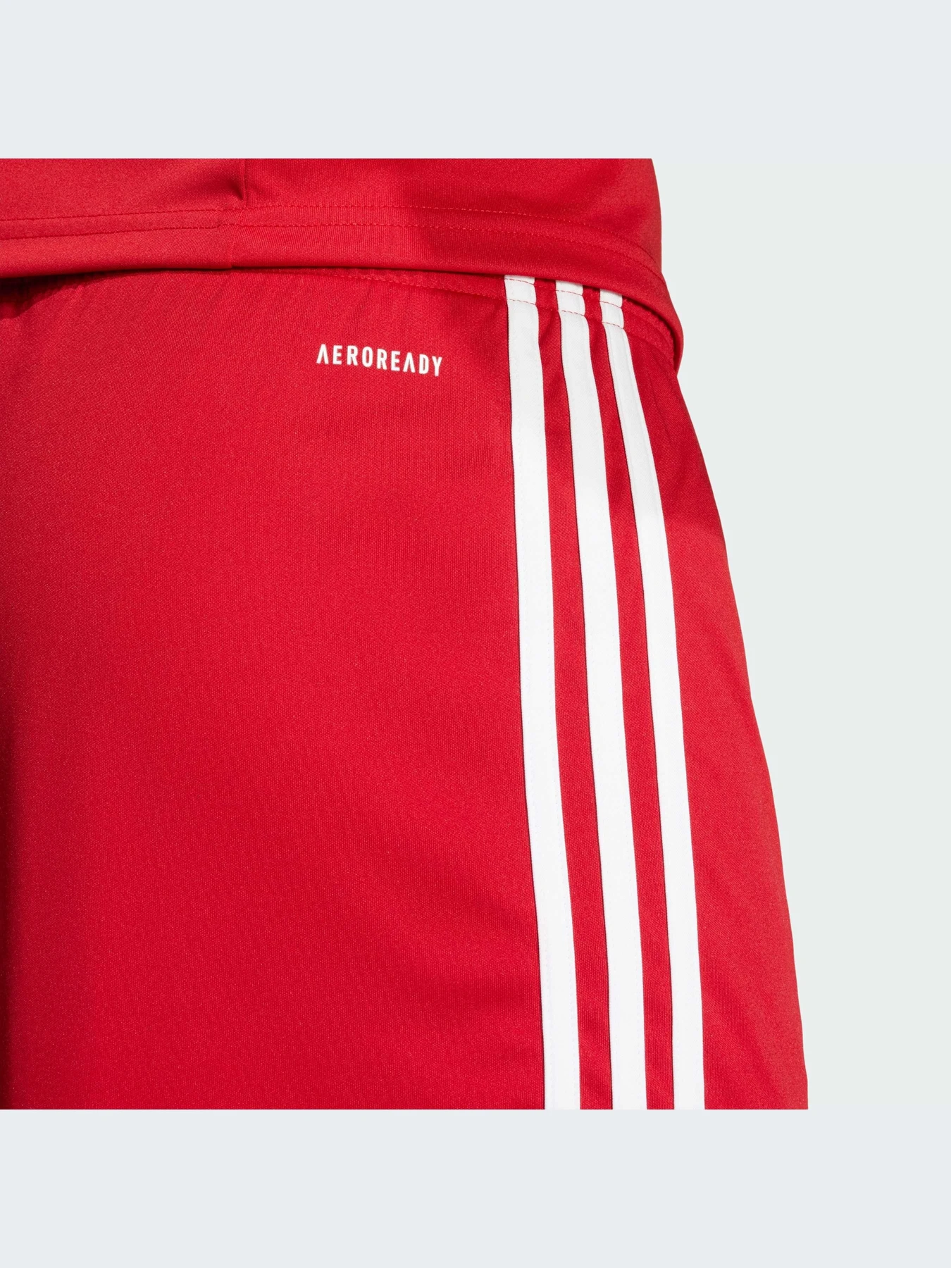 Шорты Adidas модель JE7745-KZ Шорты Adidas модель JE7745-KZ Фото