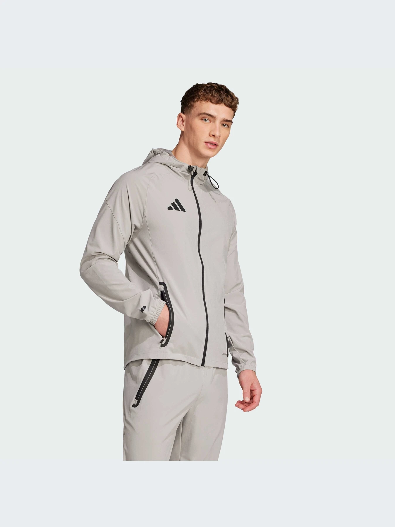 Худи и свитшоты Adidas Tiro модель JY0521-KZ Худи и свитшоты Adidas Tiro модель JY0521-KZ Фото