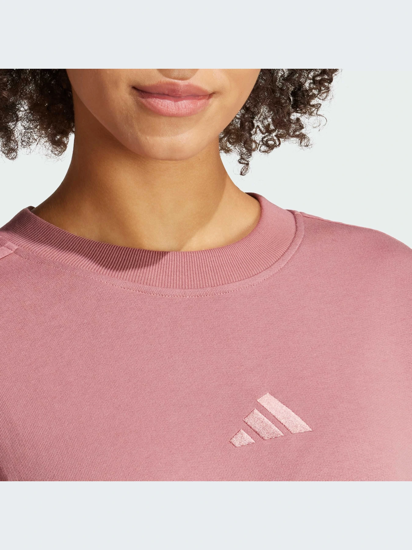 Худи и свитшоты Adidas модель IY6854-KZ Худи и свитшоты Adidas модель IY6854-KZ Фото