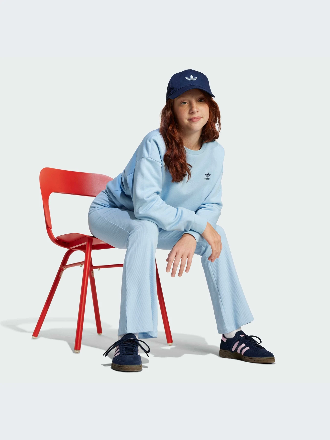 Худи и свитшоты Adidas модель JI5818-KZ Худи и свитшоты Adidas модель JI5818-KZ Фото