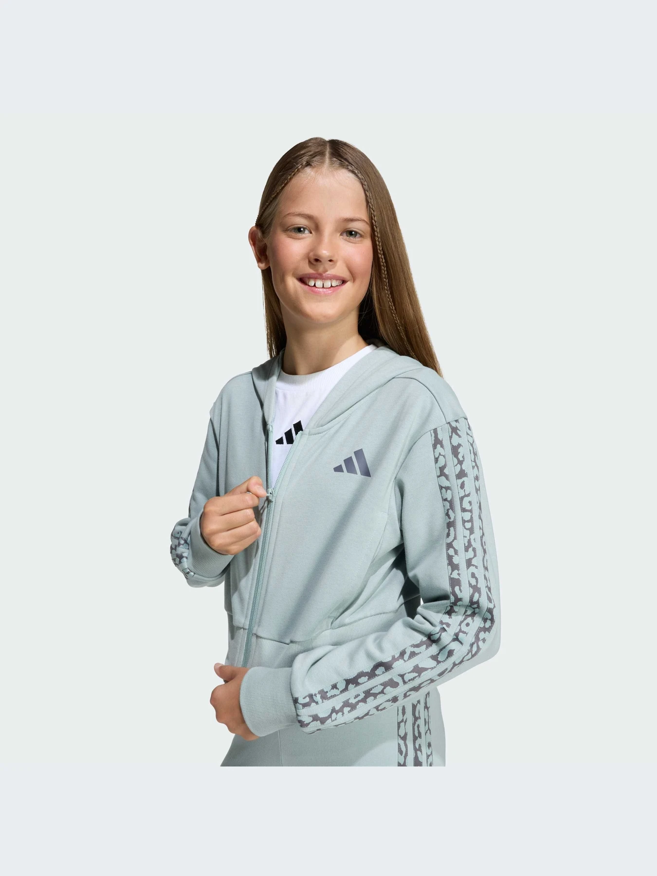 Худи и свитшоты Adidas модель KB6986-KZ Худи и свитшоты Adidas модель KB6986-KZ Фото
