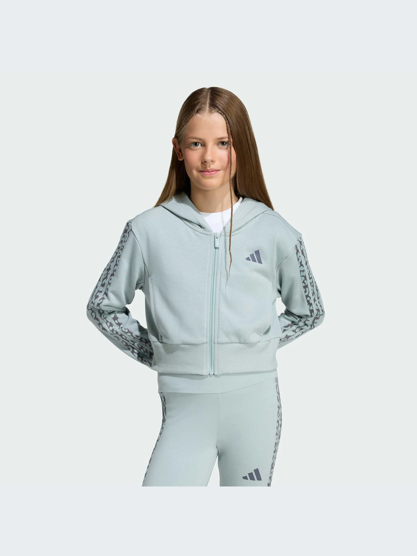 Худи и свитшоты Adidas модель KB6986-KZ Худи и свитшоты Adidas модель KB6986-KZ Фото