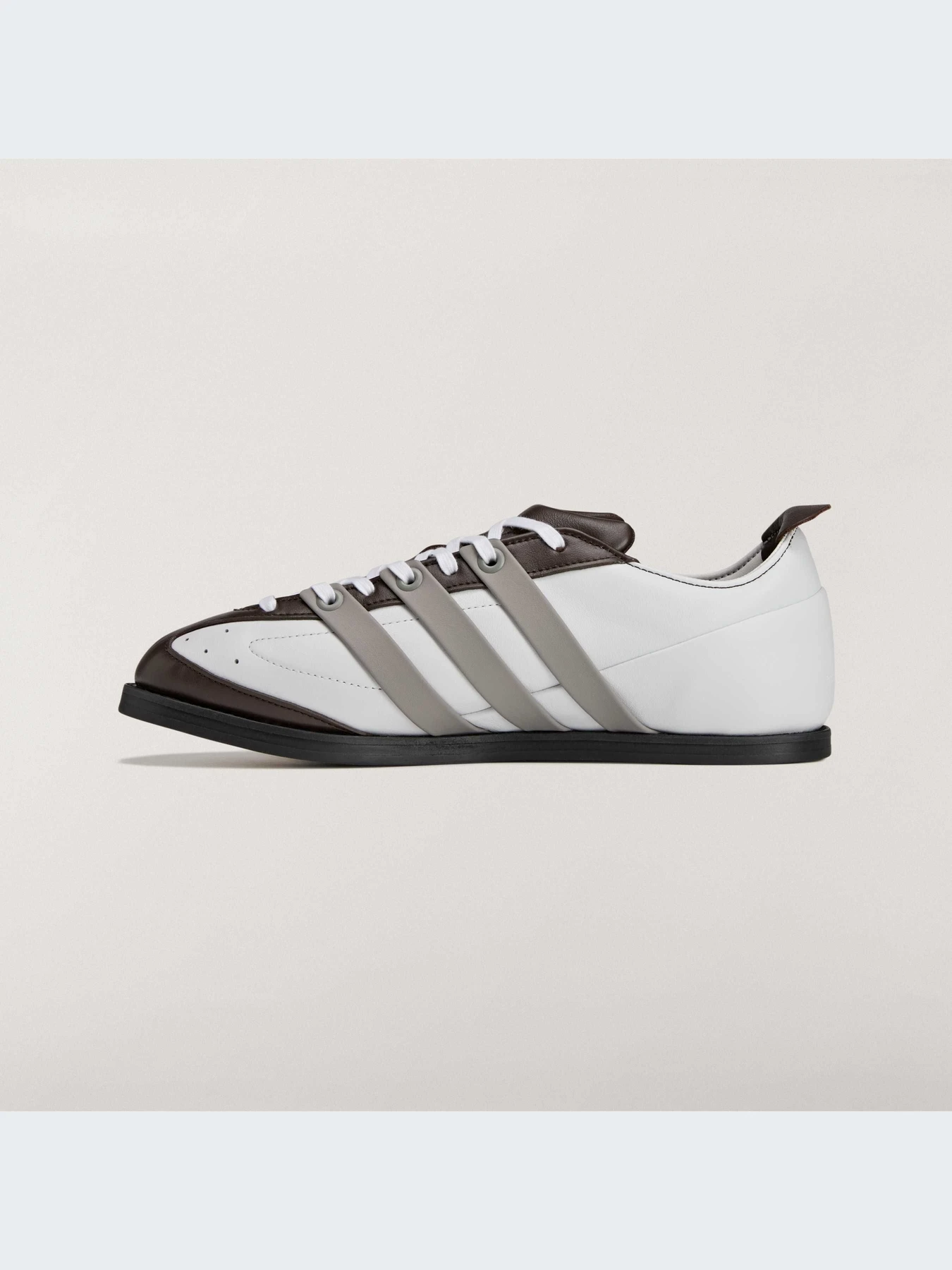 Кроссовки Adidas модель KJ8906-KZ Кроссовки Adidas модель KJ8906-KZ Фото