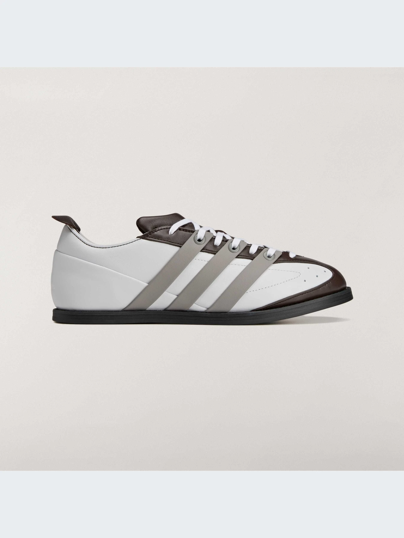 Кроссовки Adidas модель KJ8906-KZ Кроссовки Adidas модель KJ8906-KZ Фото
