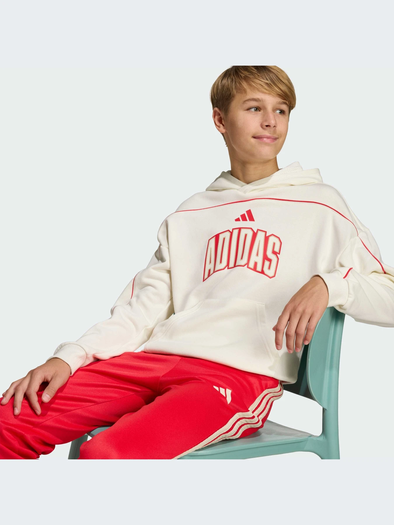 Худи и свитшоты Adidas модель KD3437-KZ Худи и свитшоты Adidas модель KD3437-KZ Фото
