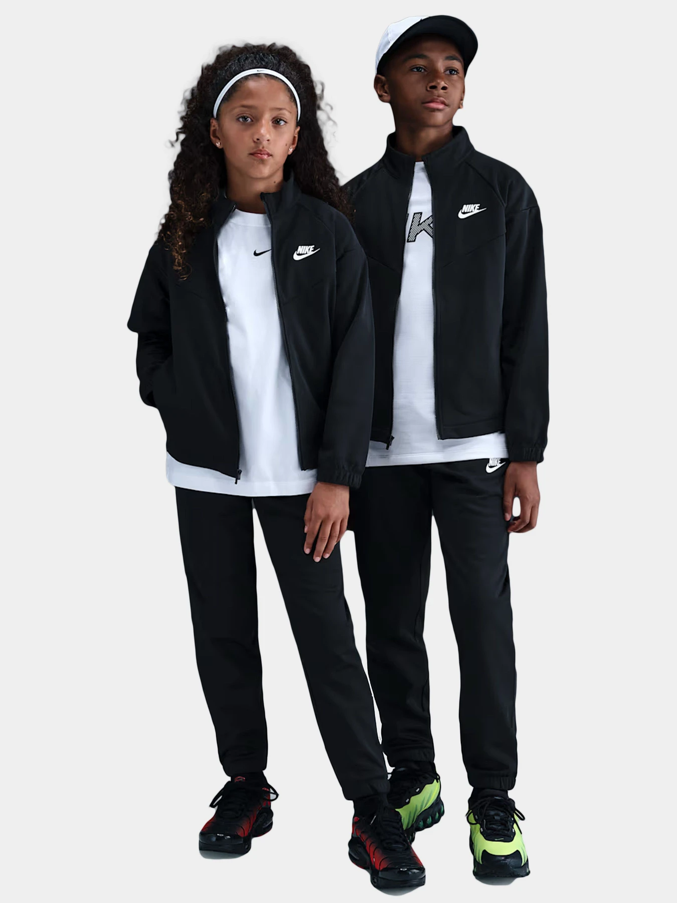 Костюмы NIKE модель HQ9315-010 Фото