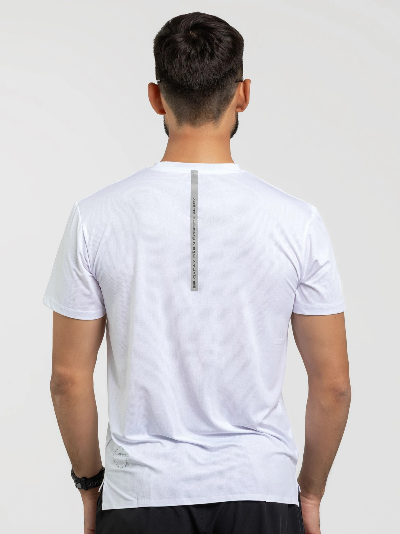 Футболки и поло AYMN модель AM-SS25-runtshirt-white Фото