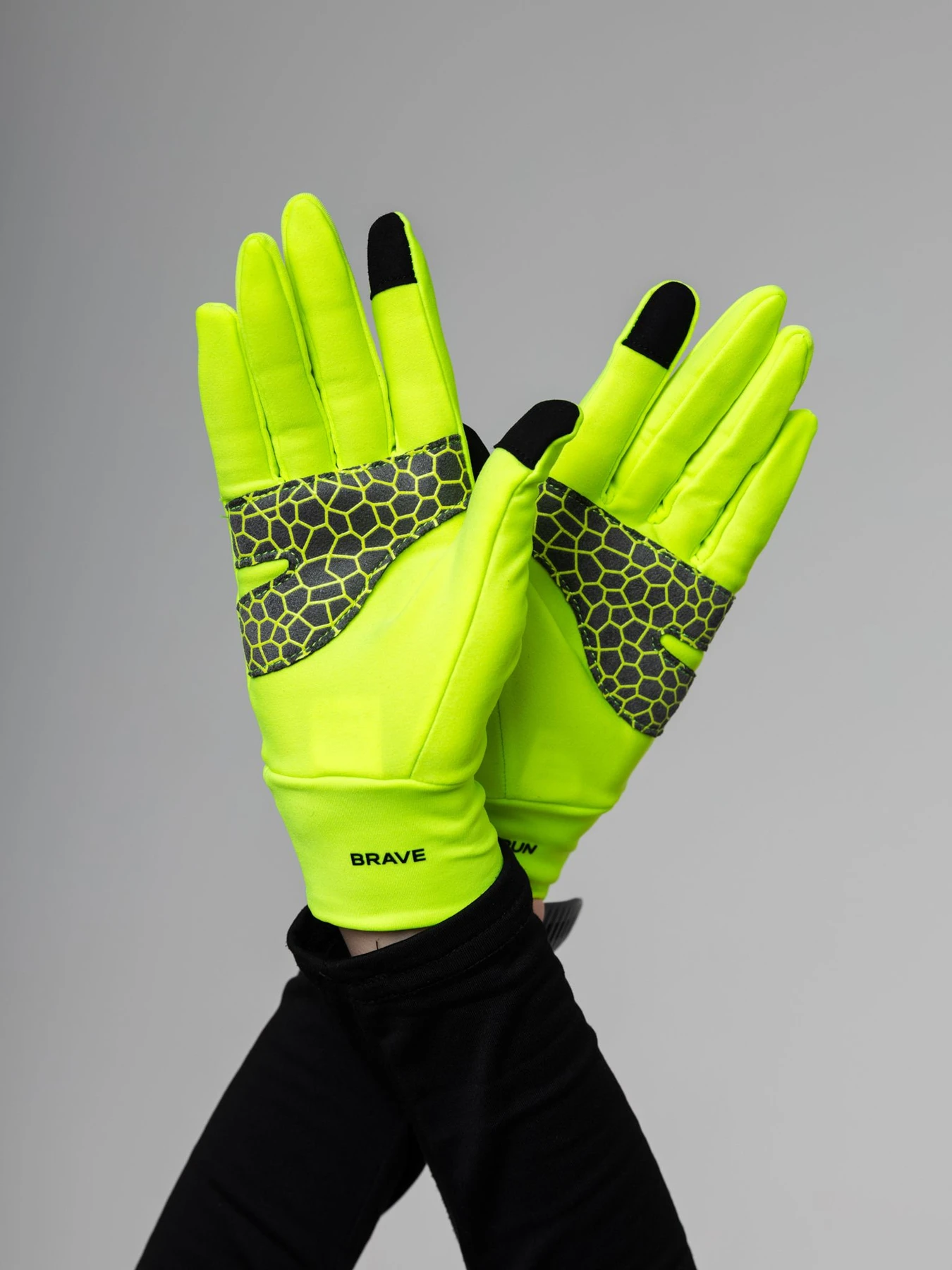 Перчатки и варежки AYMN модель AM-FW25-gloves_green Фото