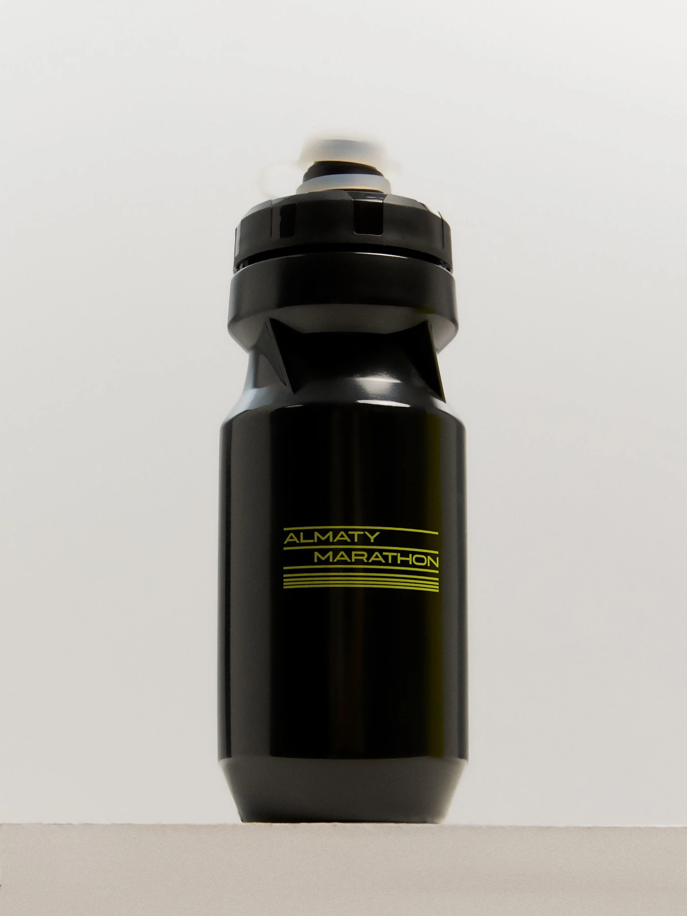 Бутылки AYMN модель AM24-BOTTLE-AYMN.BLACK Фото